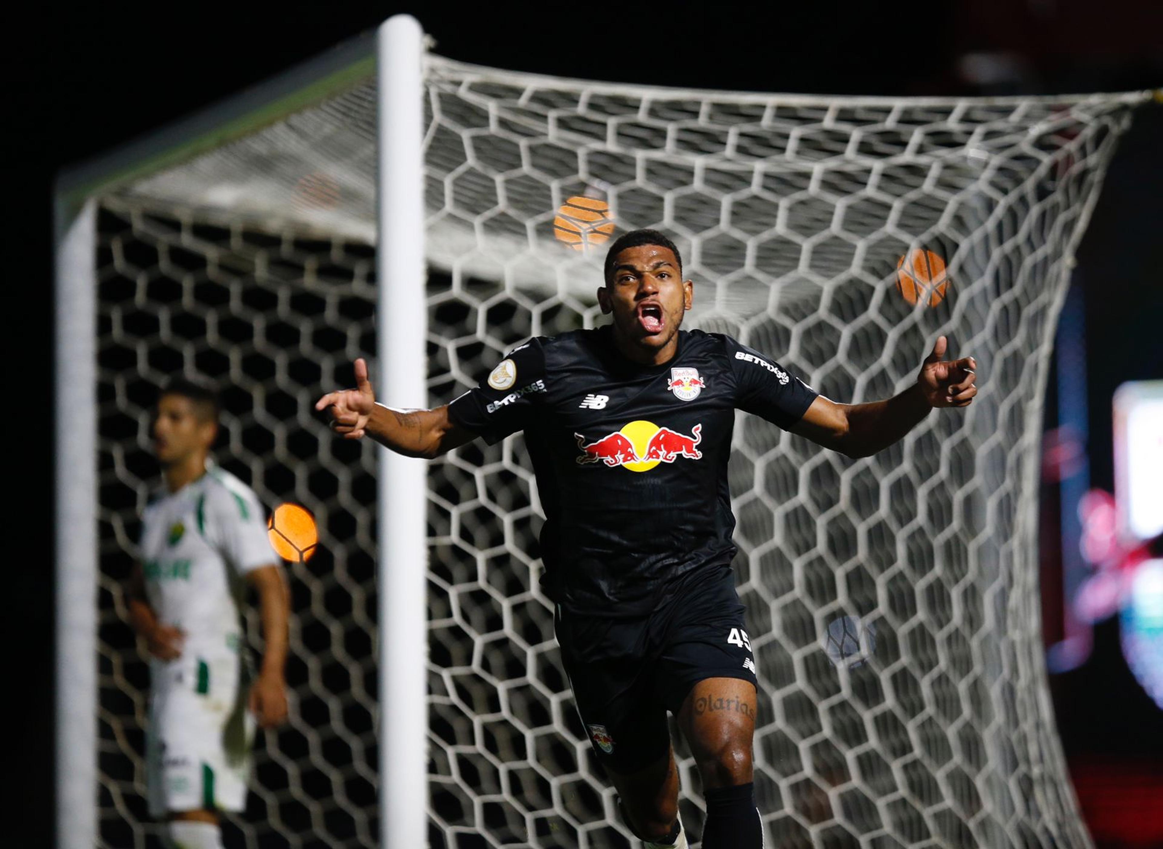 VÍDEO: melhores momentos da vitória do RB Bragantino sobre o Cuiabá pelo Brasileirão