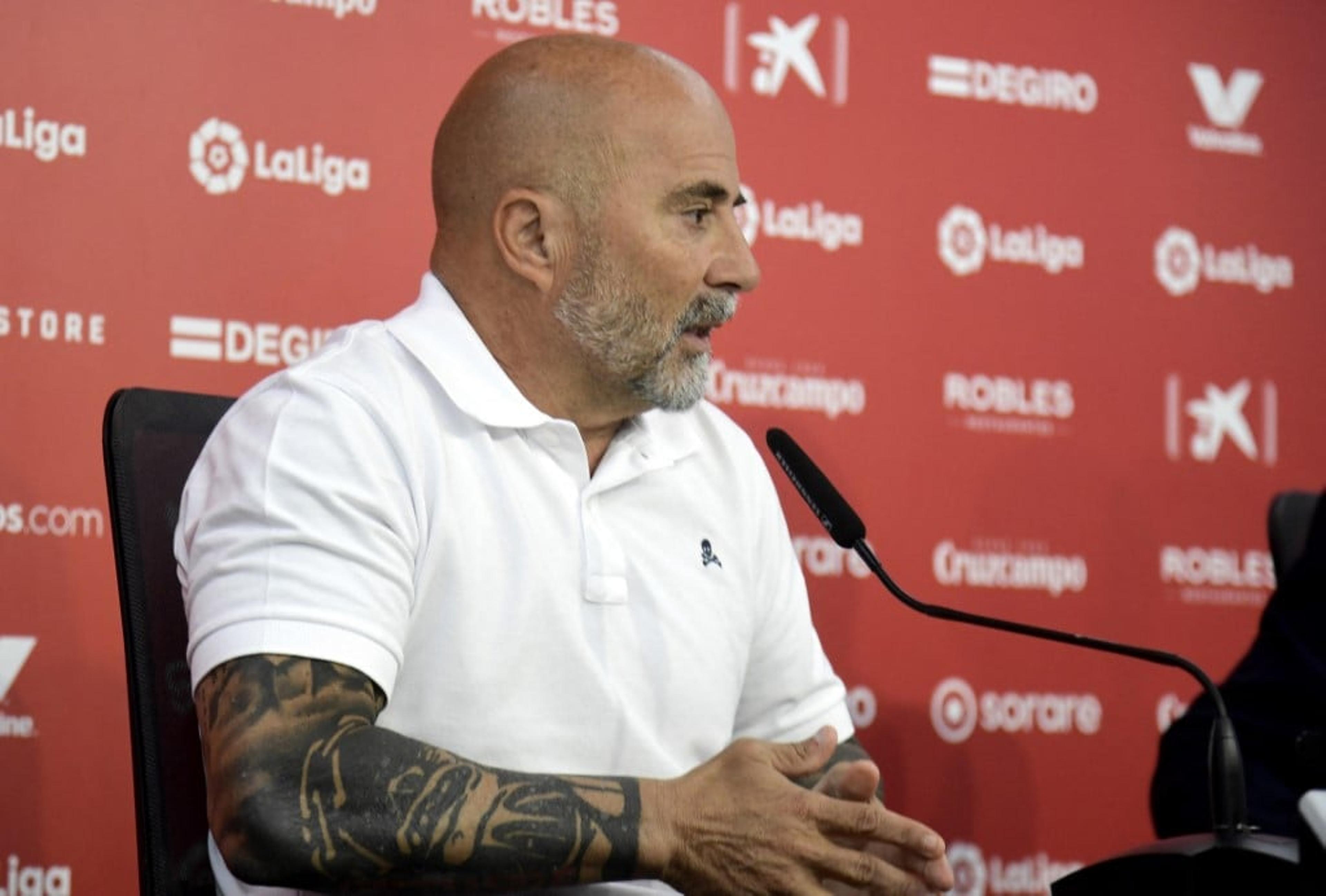 Jorge Sampaoli deve deixar comando do Sevilla, diz jornal espanhol