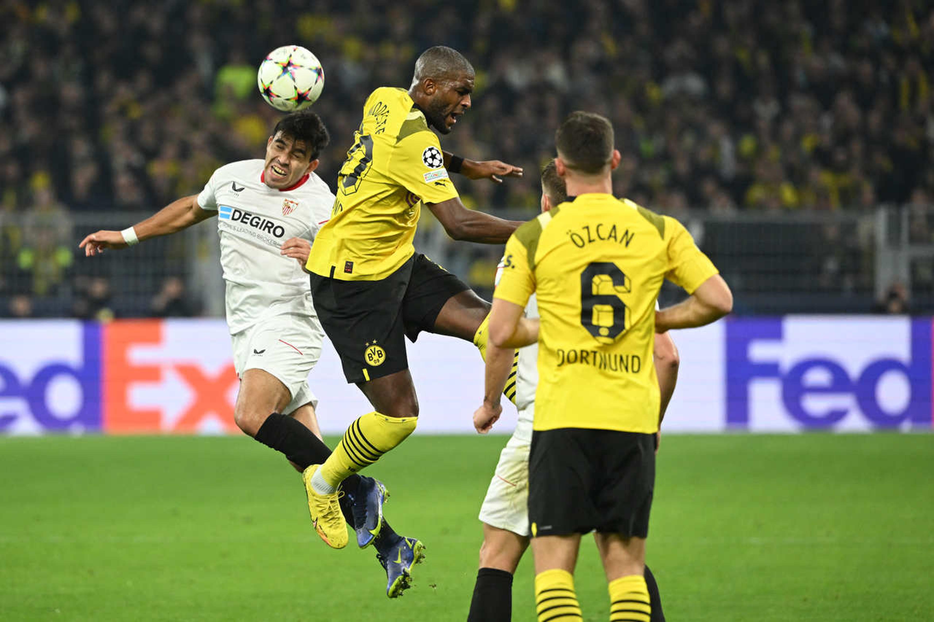 Dortmund busca empate contra o Sevilla e se aproxima das oitavas da Champions League