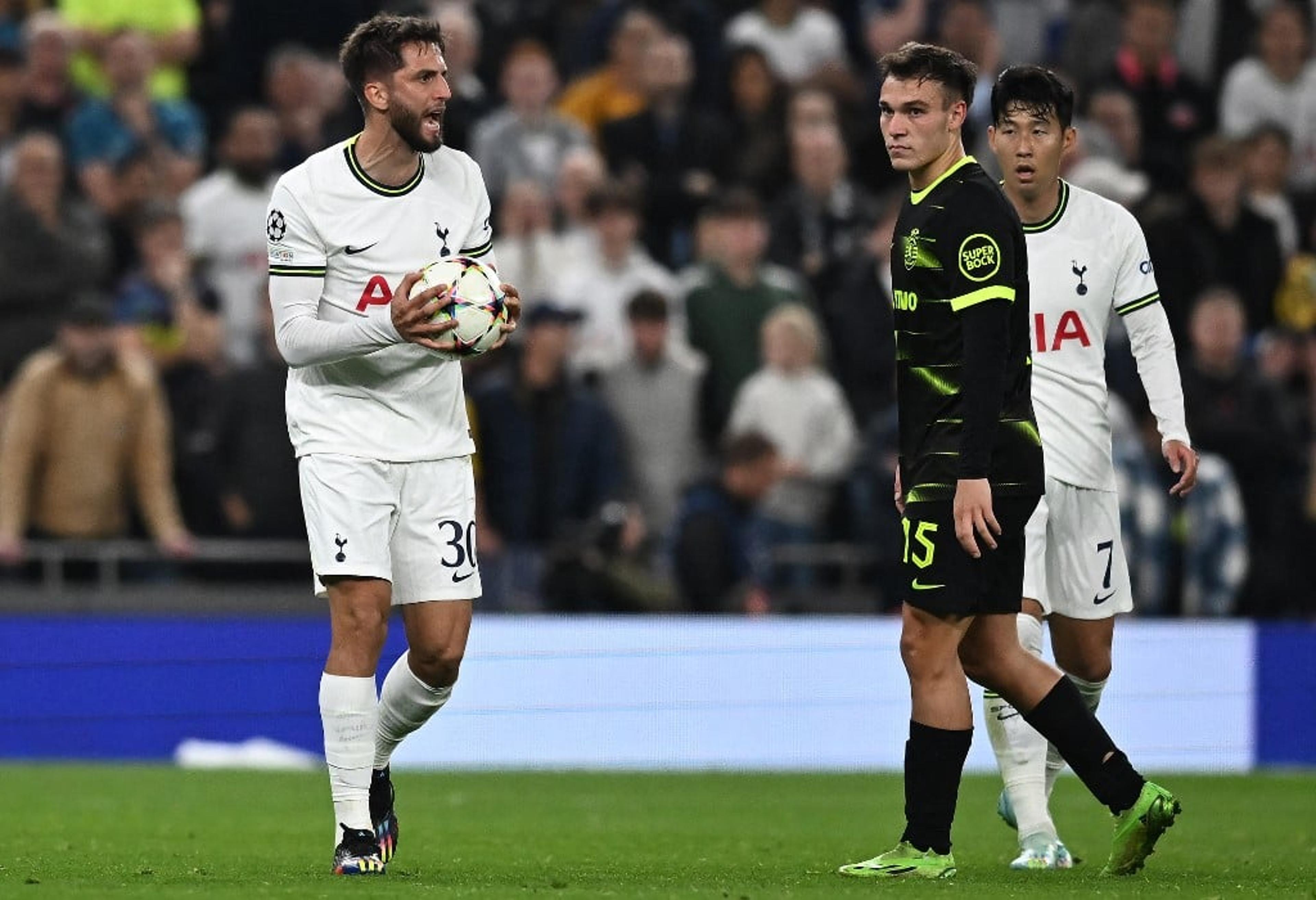 Com polêmica no fim, Tottenham e Sporting empatam na Champions League