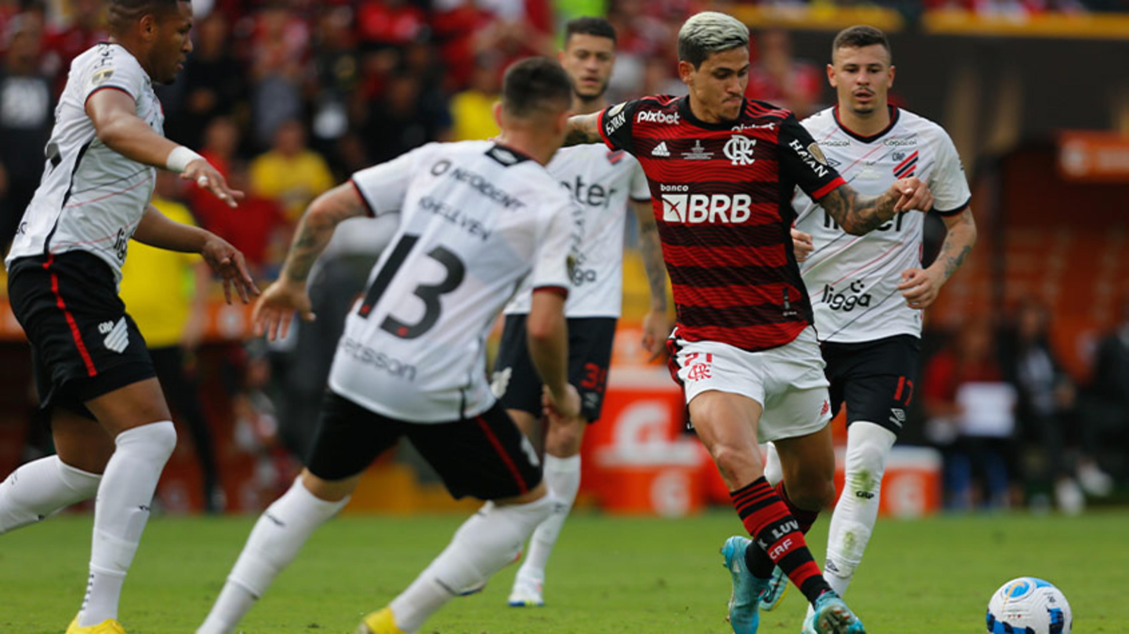 Pedro exalta qualidade do elenco e celebra tricampeonato do Flamengo: ‘Coroação de todo trabalho’