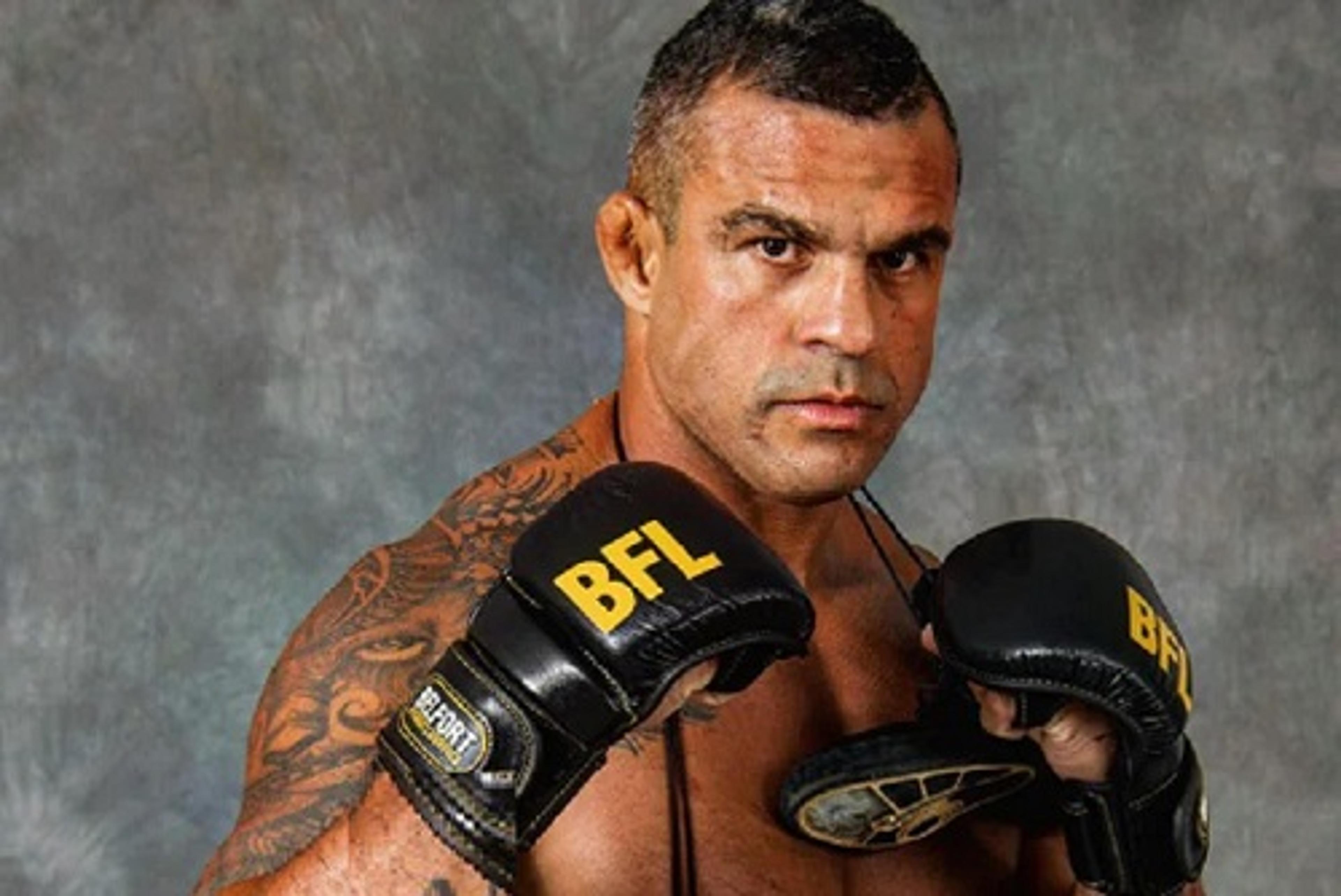 Vitor Belfort exalta sucesso de Jake Paul no Boxe: ‘Está fazendo um grande trabalho’