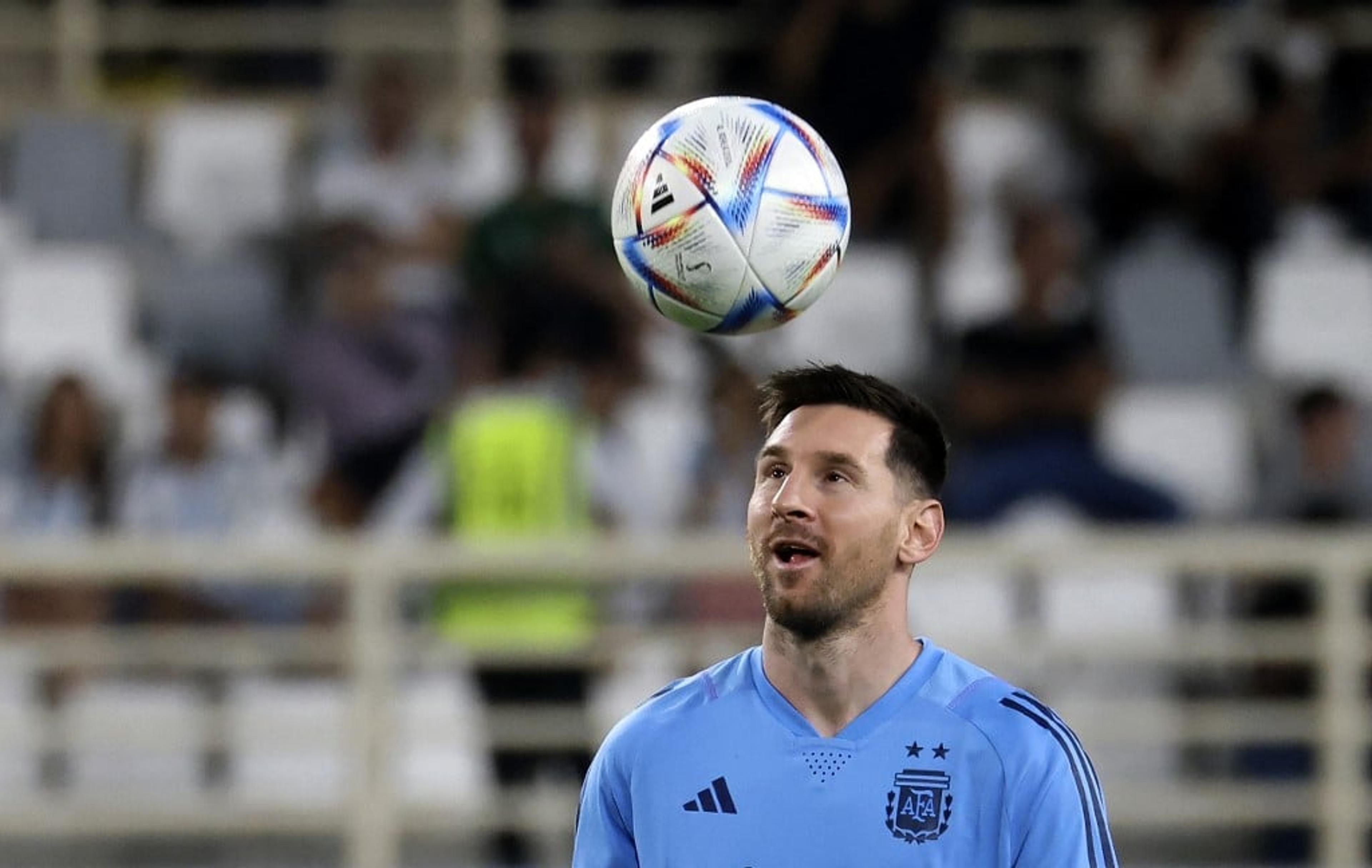 Messi treina separado na Argentina pelo segundo dia seguido; Almada e Correa chegam ao Qatar