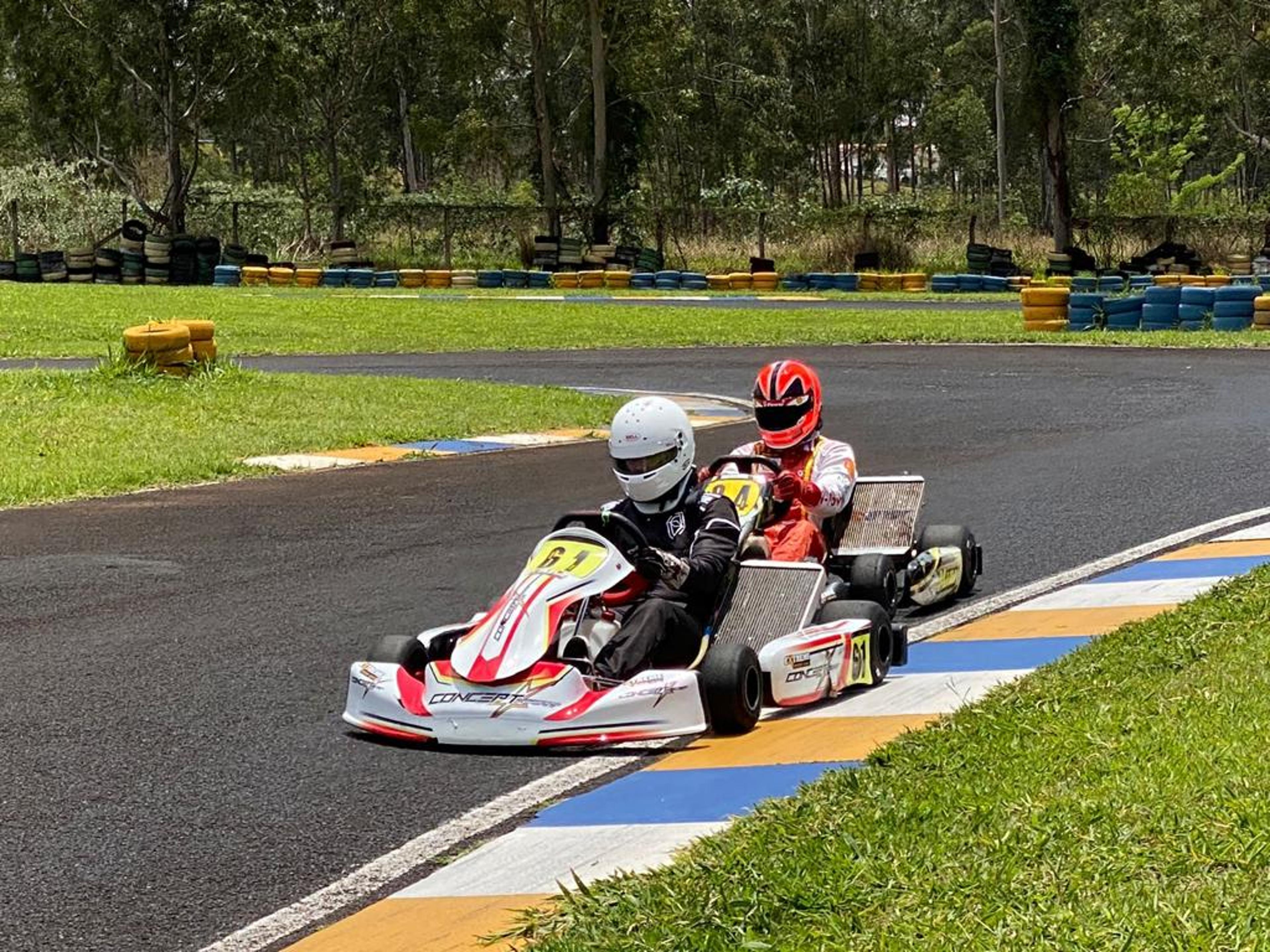 Papo com Helio Castroneves: Recarregando as baterias no Brasil