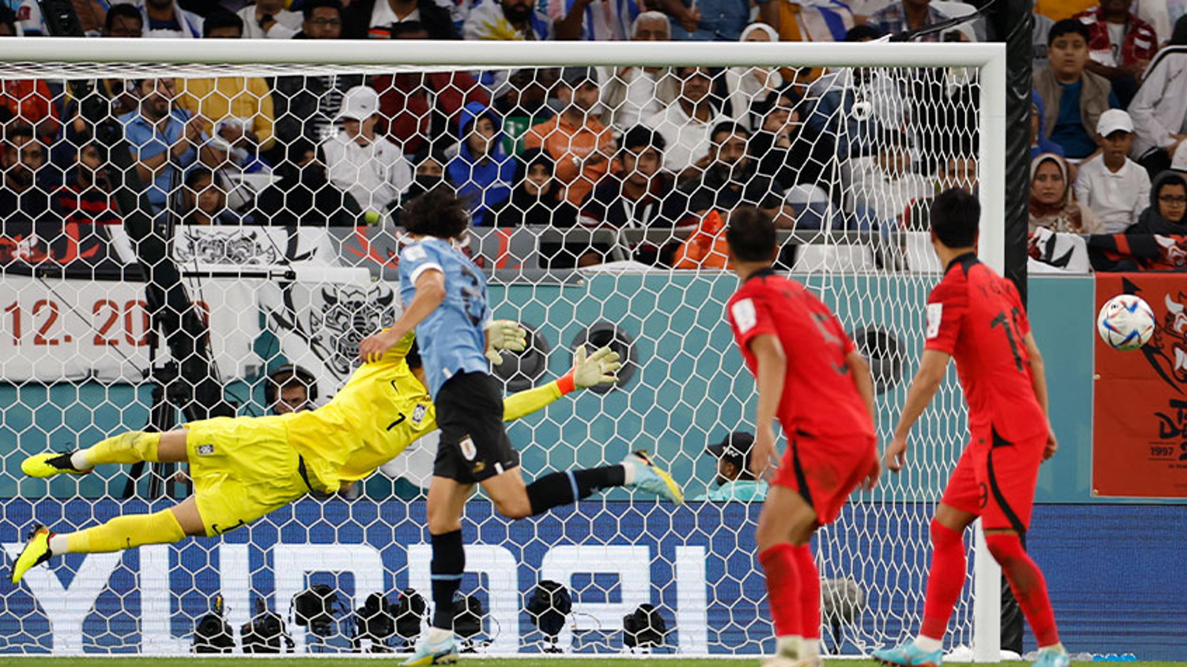 VÍDEO: veja os melhores momentos do empate entre Uruguai e Coreia do Sul na Copa do Mundo