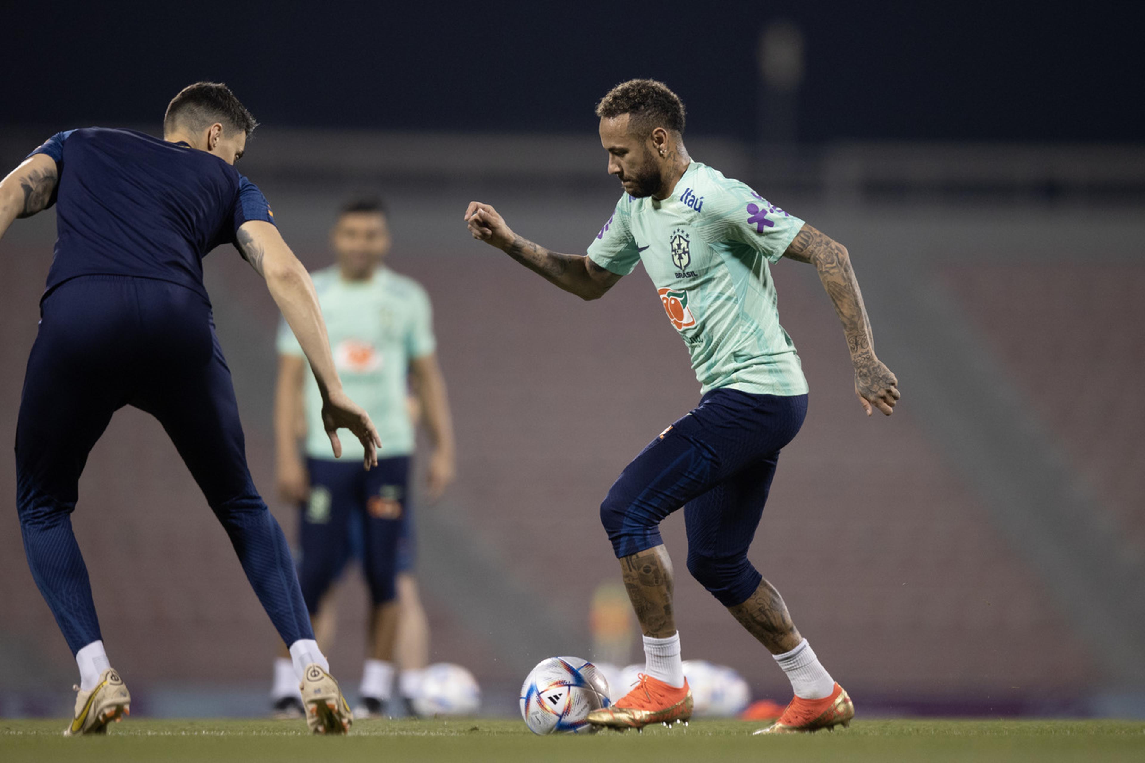 VÍDEO: Veja imagens do treino da Seleção Brasileira neste sábado