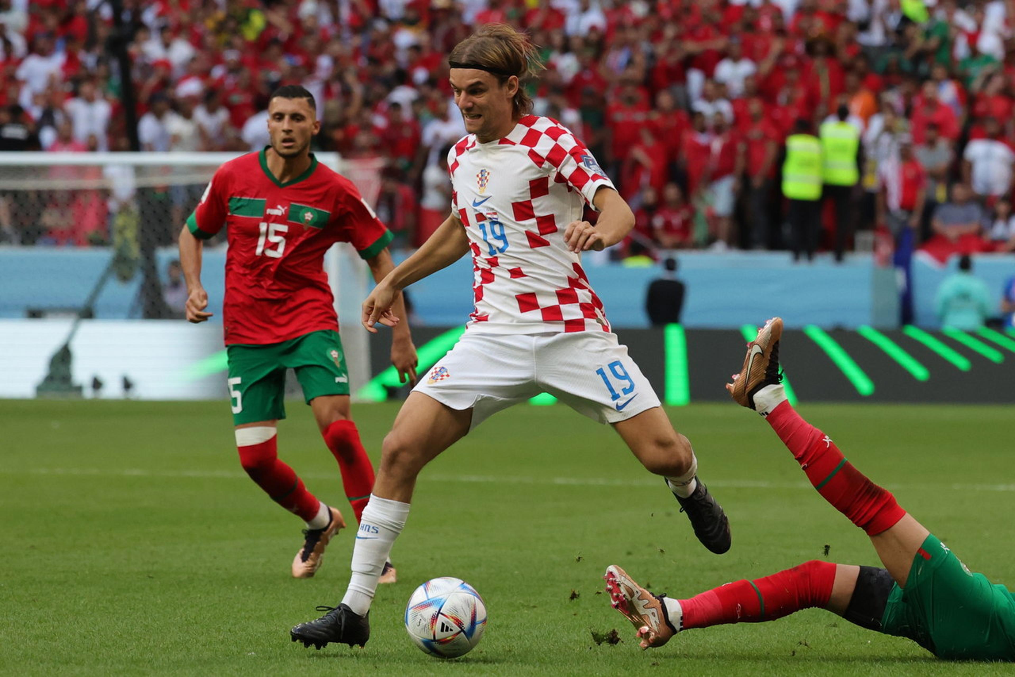 Copa do Mundo: lateral da Croácia treina e pode enfrentar o Brasil