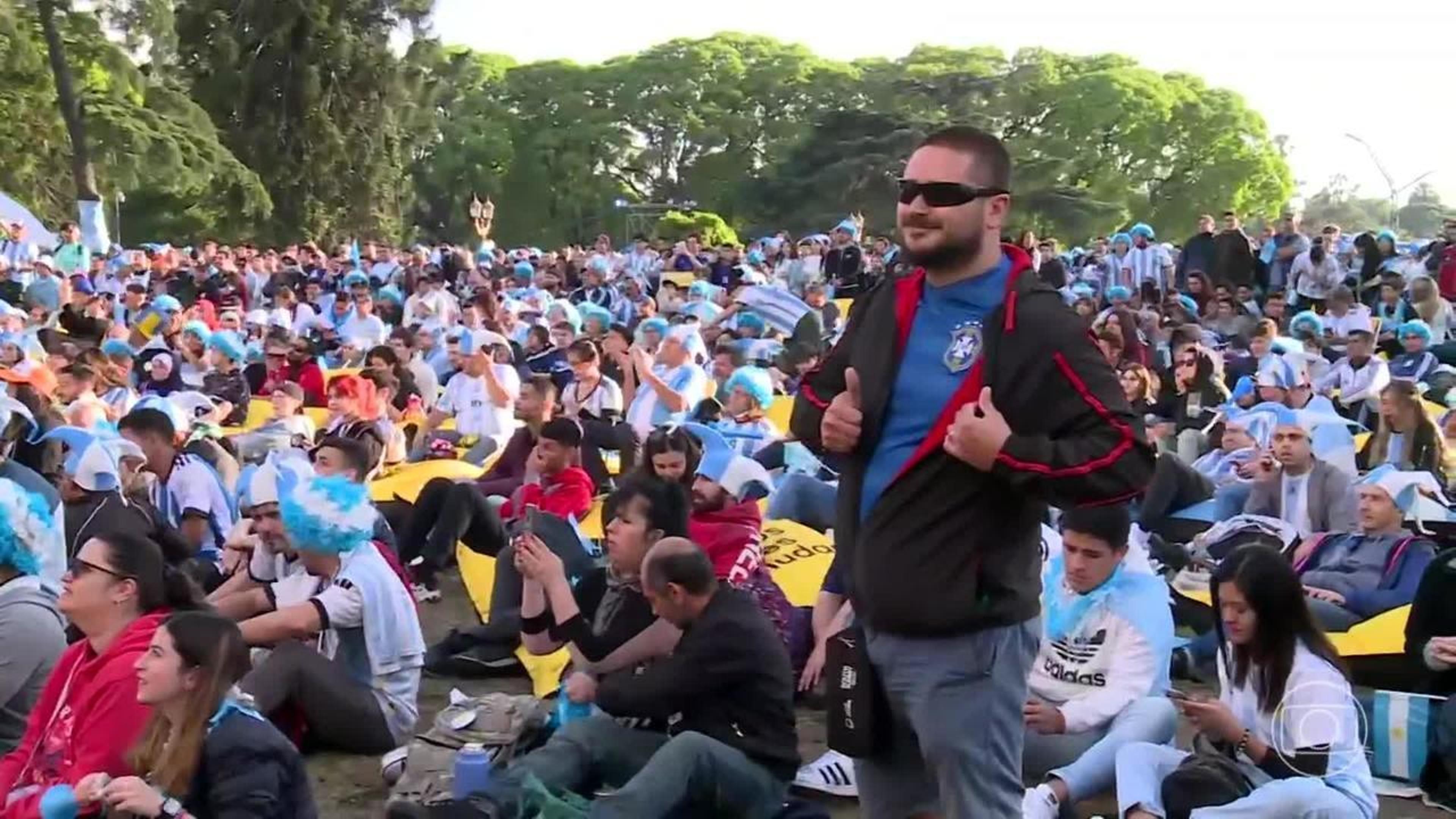 Brasileiro fala sobre ‘invasão’ em Fan Fest de Buenos Aires: ‘Zoar os argentinos dá trabalho’