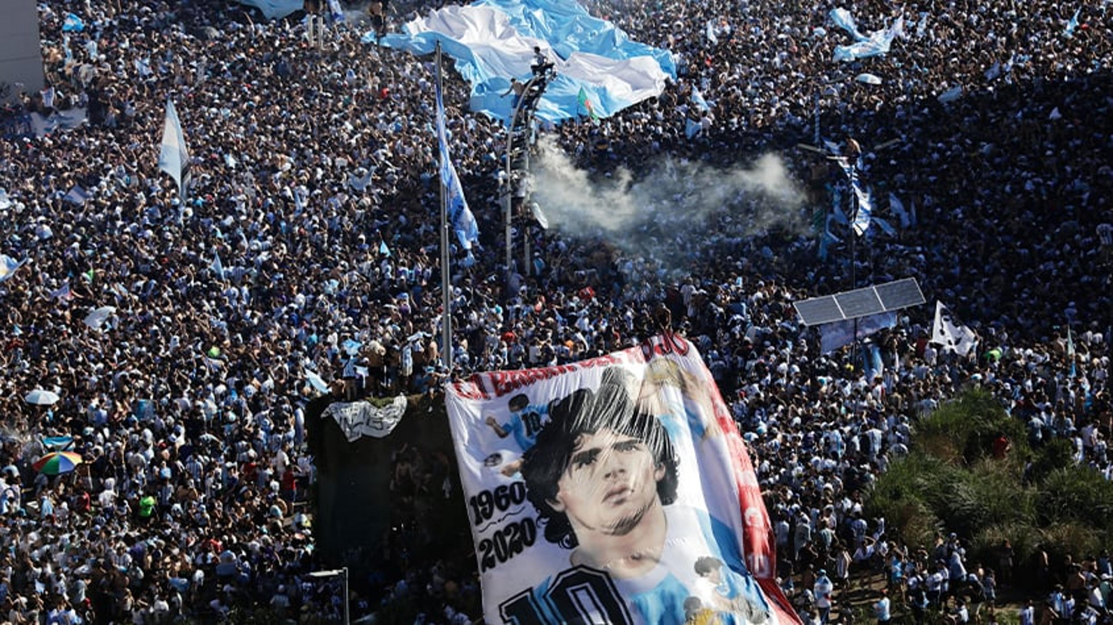 Torcedores argentinos fazem festa em Buenos Aires após título; veja fotos