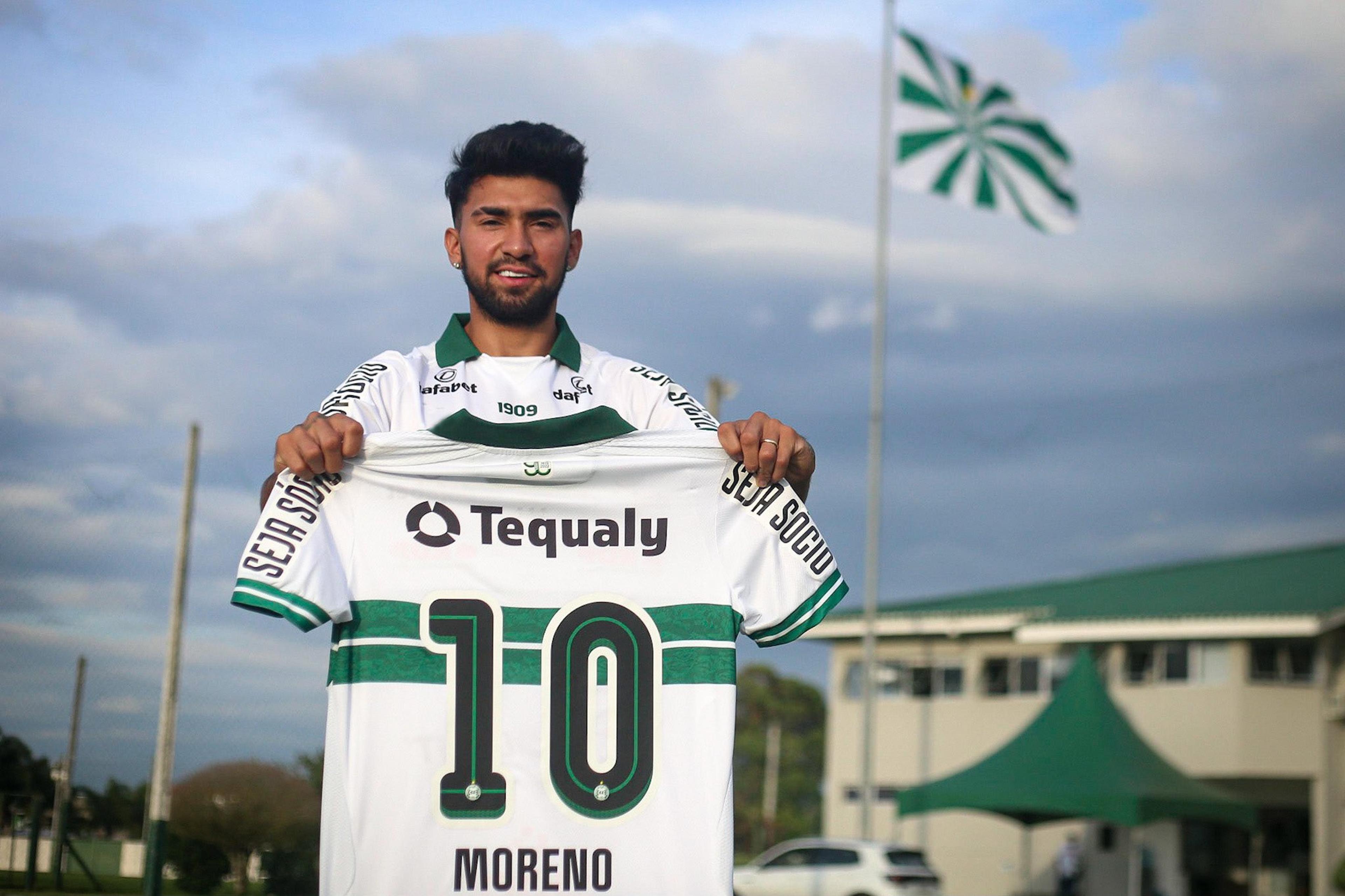 Coritiba oficializa a contratação do argentino Marcelino Moreno