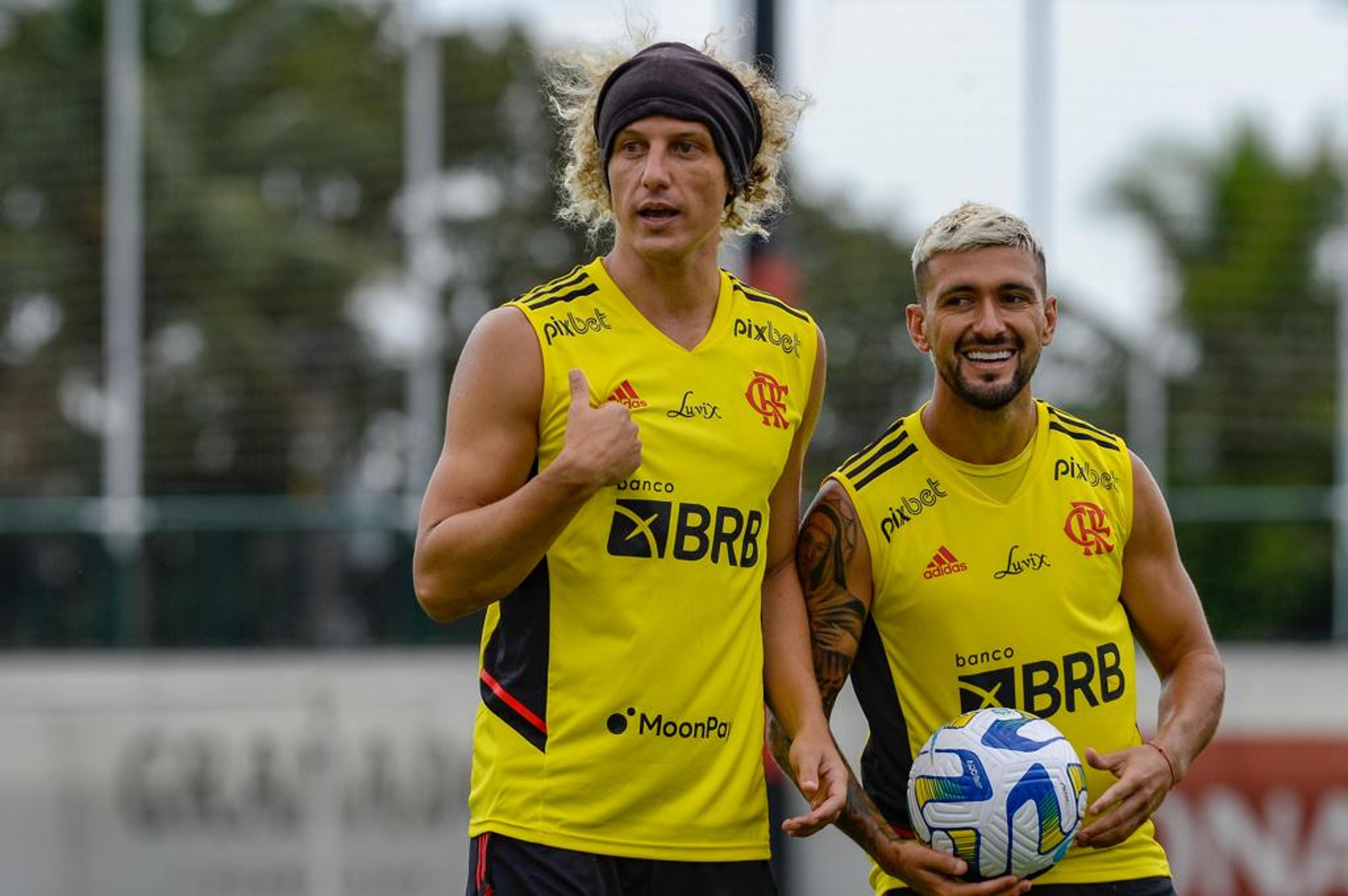 David Luiz marca primeiro gol com a camisa do Flamengo após 76 jogos