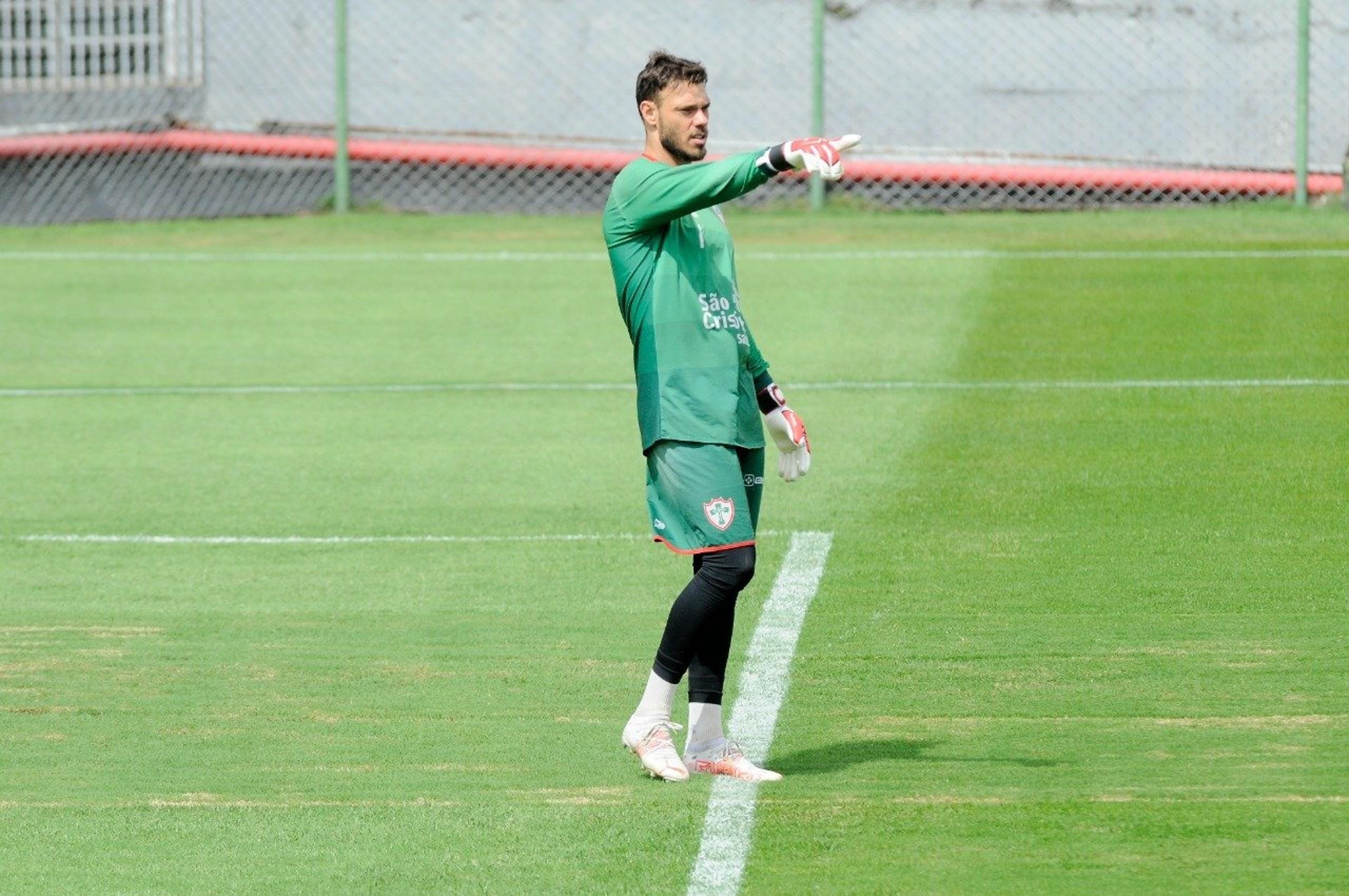 Goleiro Thomazella, da Portuguesa, projeta duelo com o São Paulo: ‘Vamos em busca da vitória’