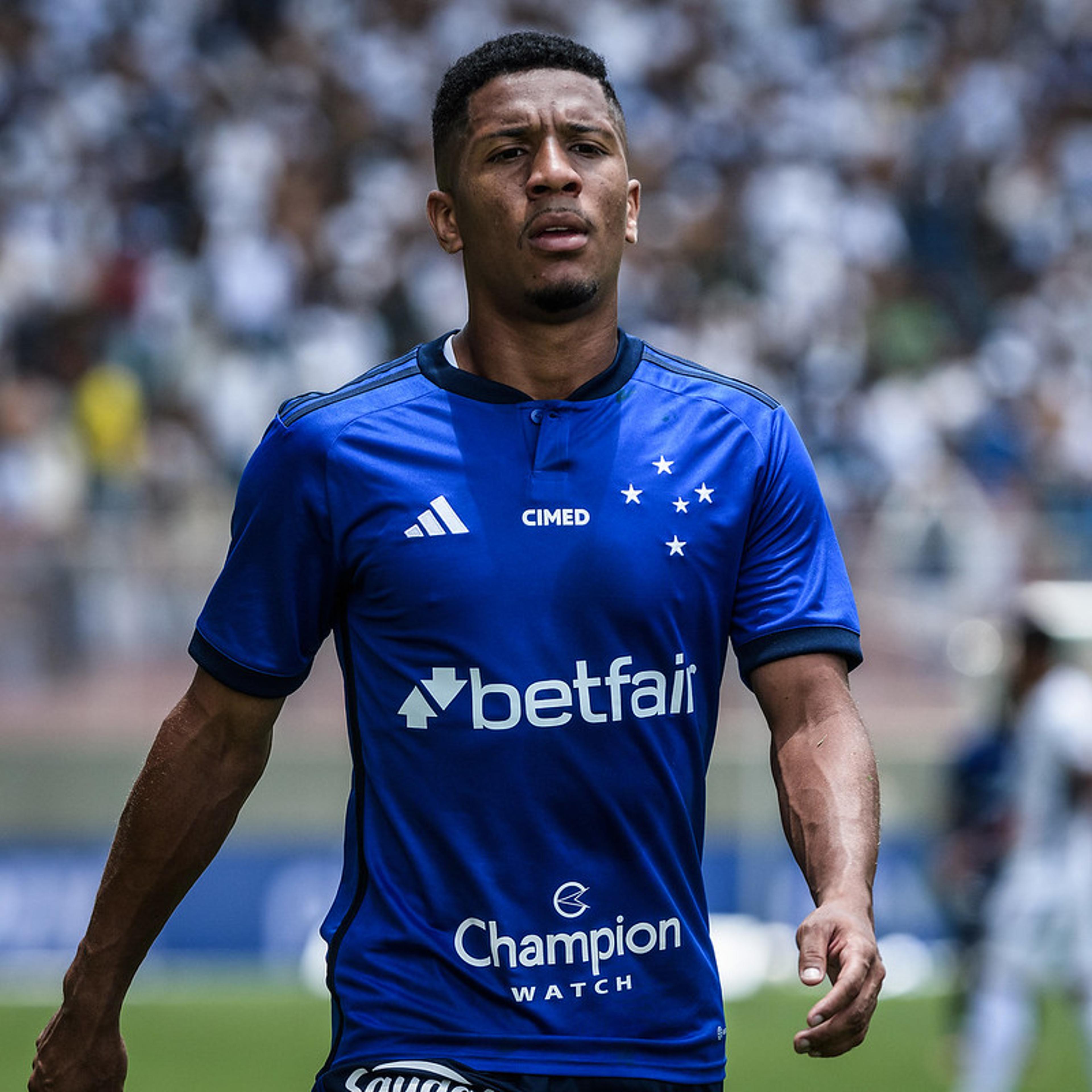 Fora do Brasileiro, Matheus Davó pode deixar o Cruzeiro