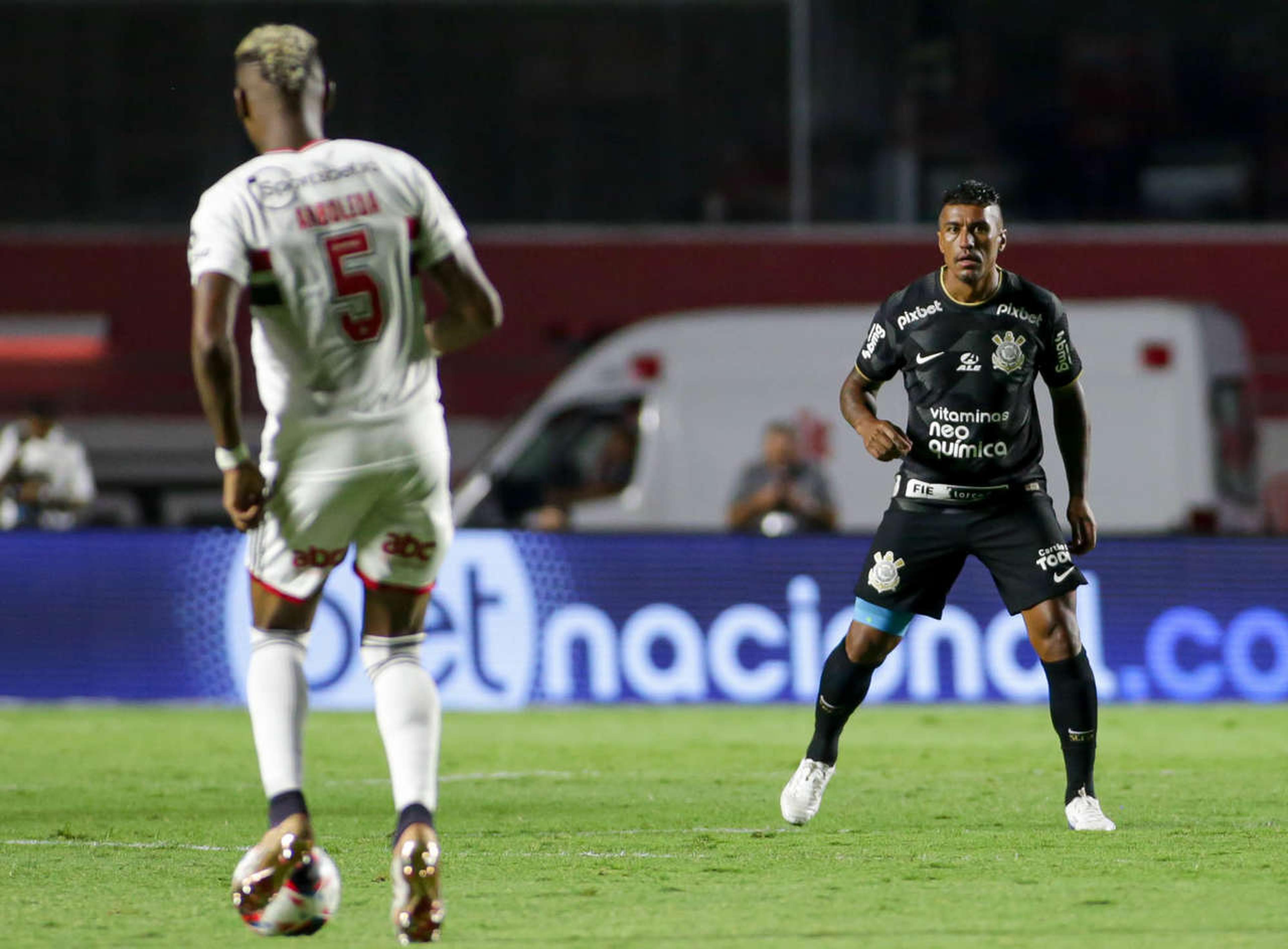 Discursos de Lázaro e Cássio para Paulinho marcam bastidores da vitória do Corinthians no Majestoso