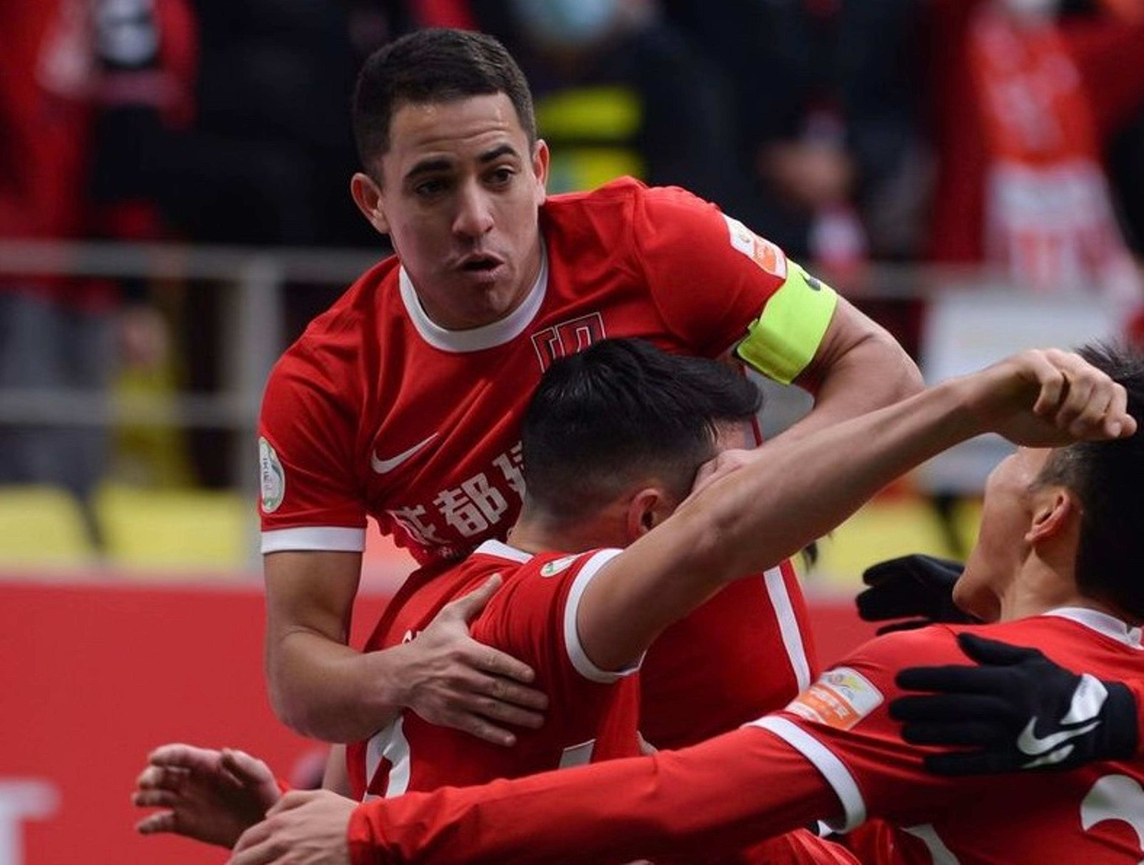 Meio-campista Rômulo é escolhido para a seleção do Campeonato Chinês