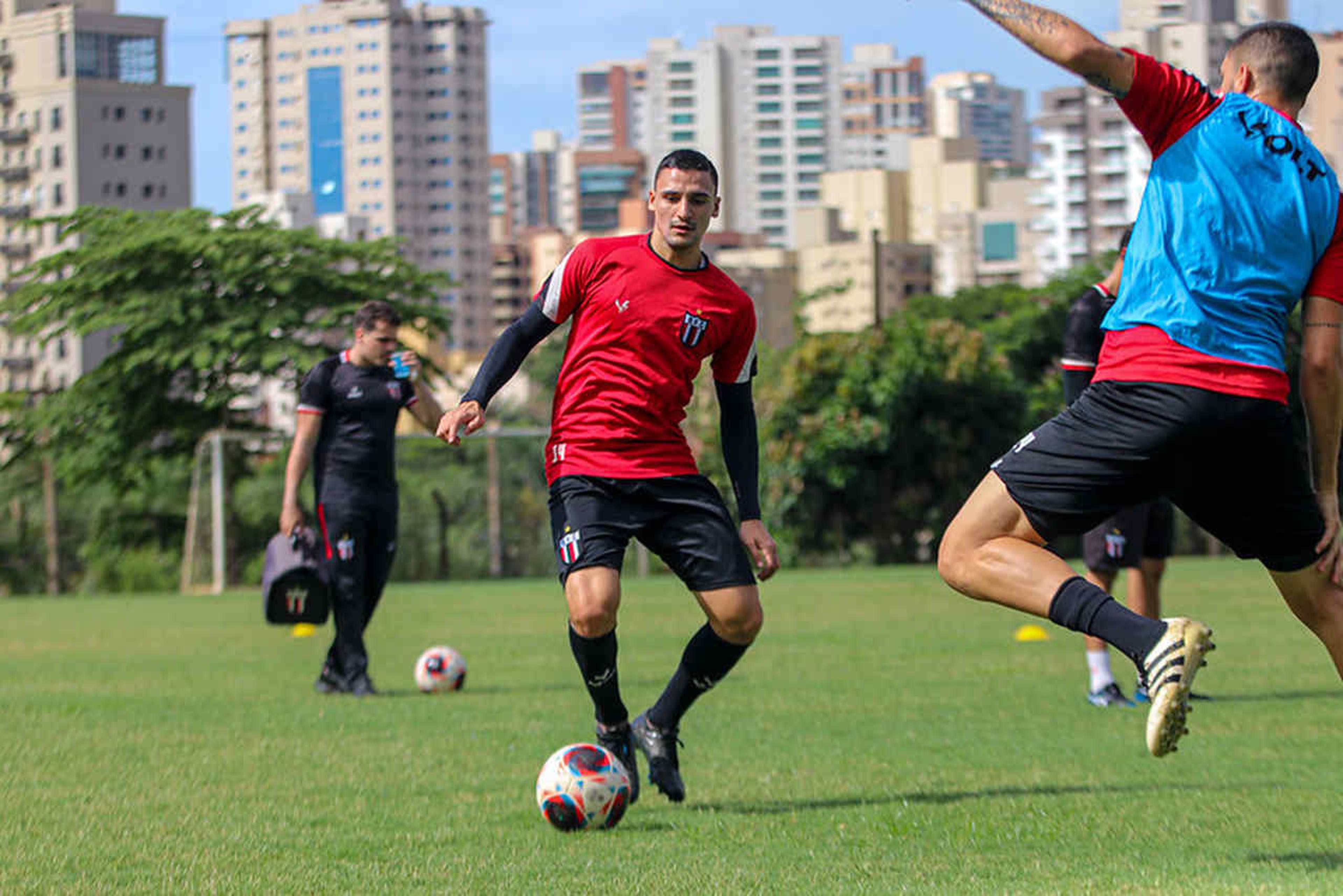 Guilherme Mantuan projeta ‘filme na cabeça’ no reencontro com o Corinthians