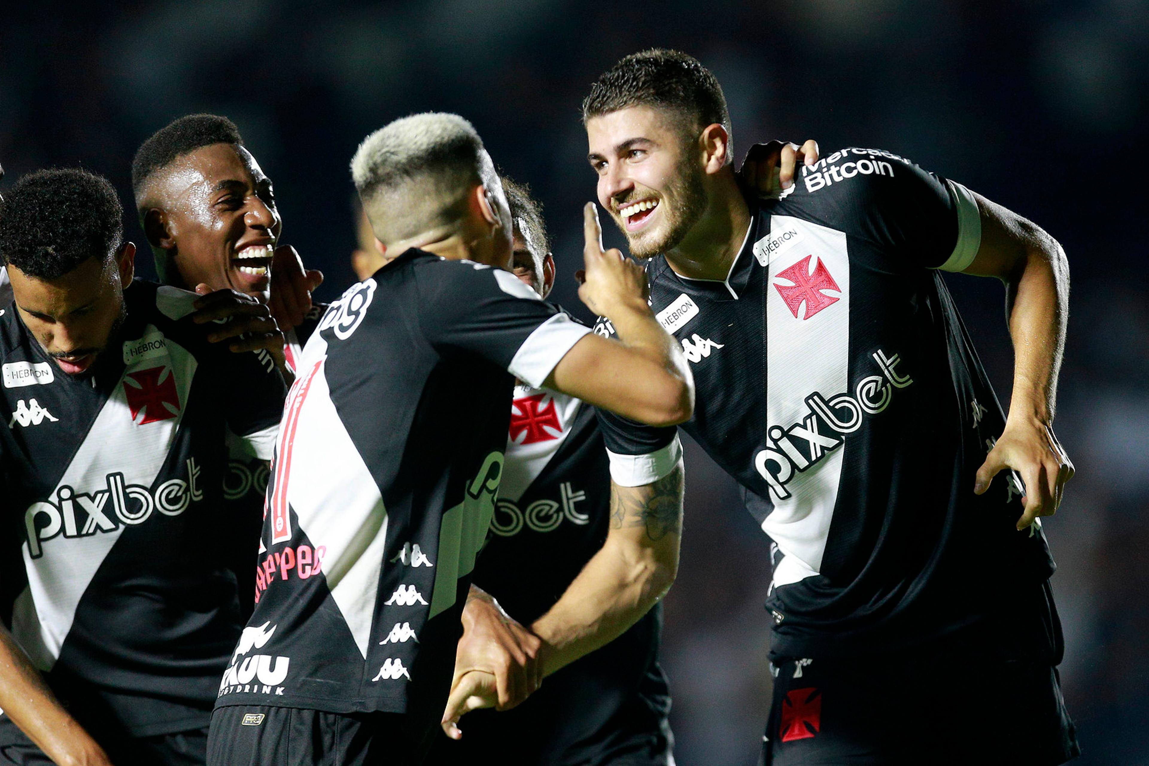 Goleada sobre o Resende faz Vasco encerrar escrita de nove anos