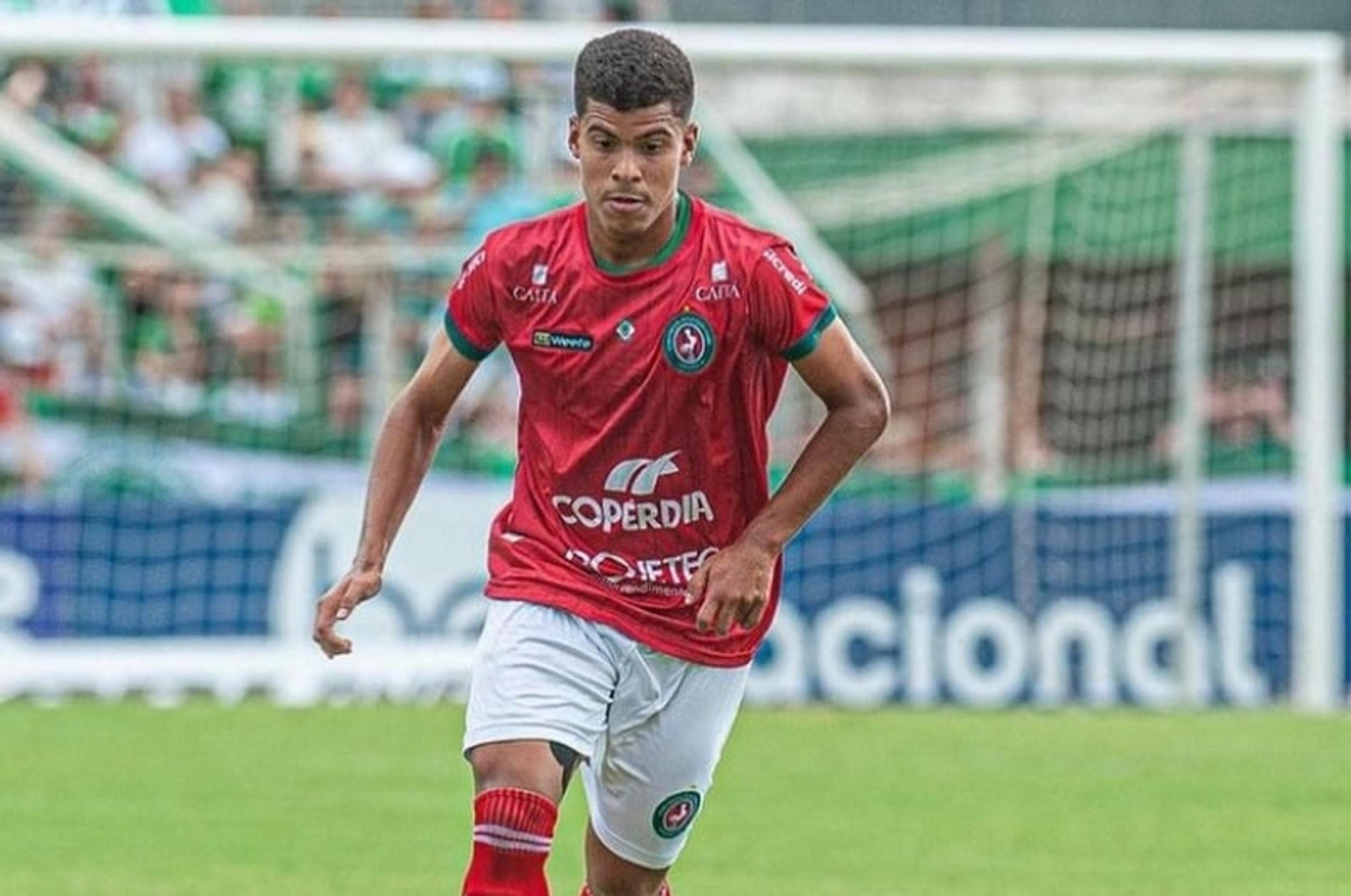 Após marcar duas vezes contra a Chapecoense, Cesinha fala sobre bom momento