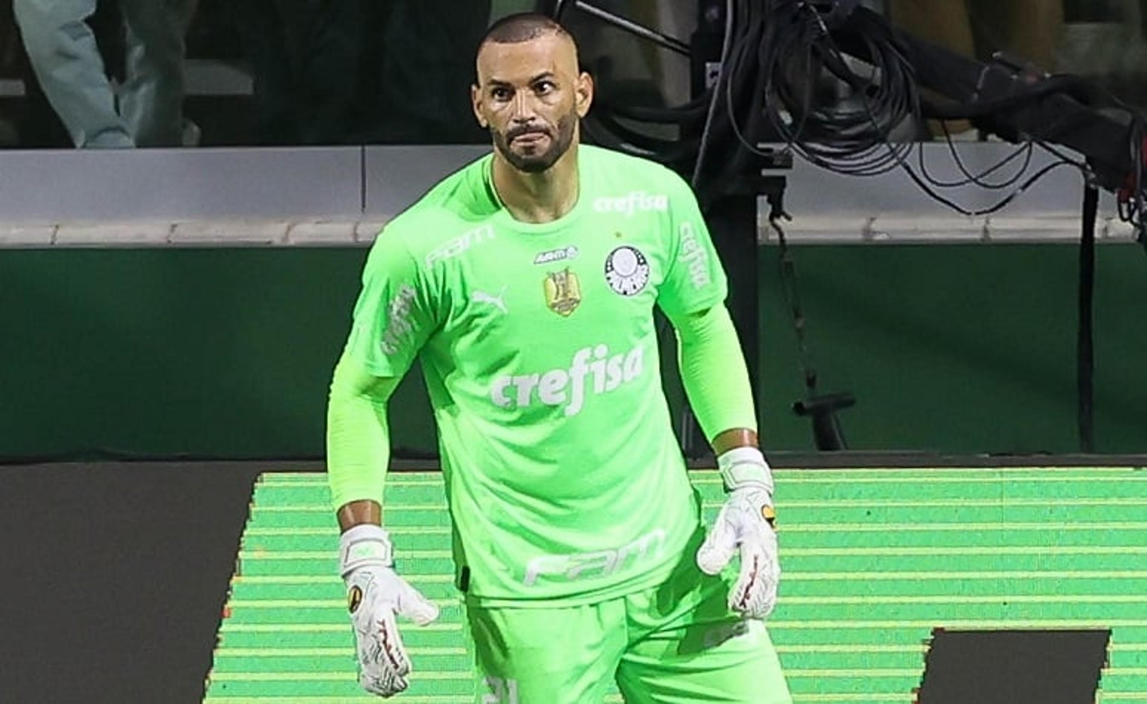 VÍDEO: Weverton fala sobre momento no Palmeiras e enaltece trabalho de Abel Ferreira