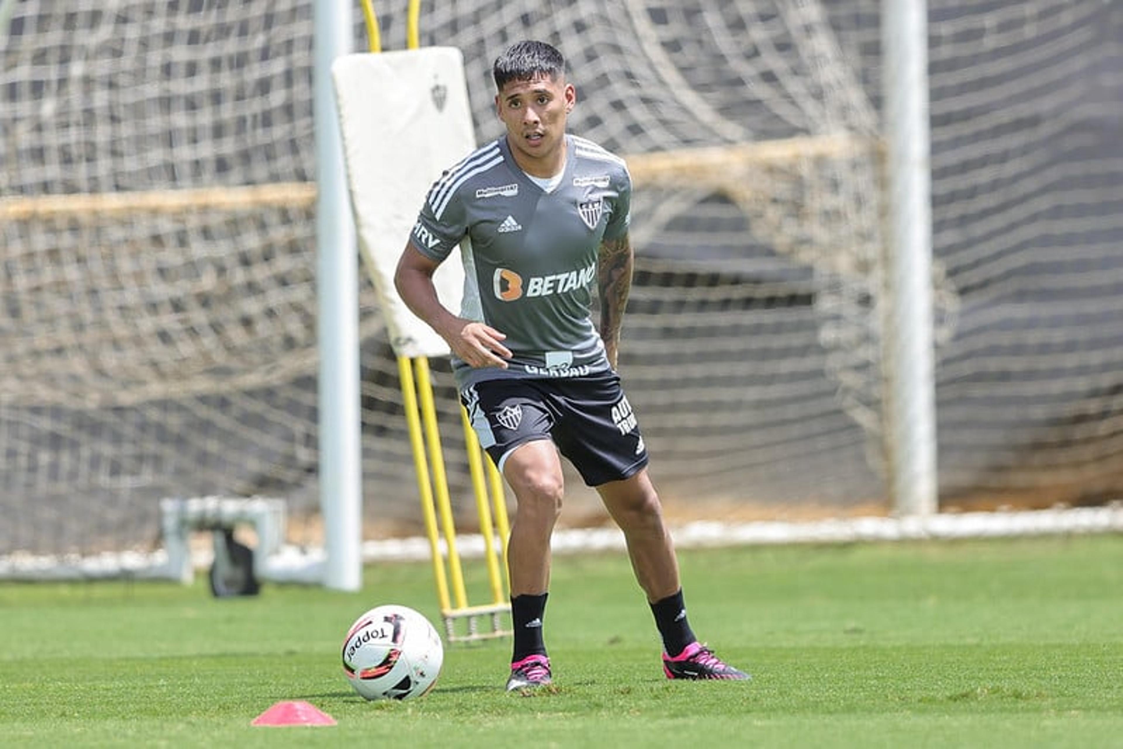 Atlético-MG: Liberado pelo departamento médico, Zaracho inicia transição física