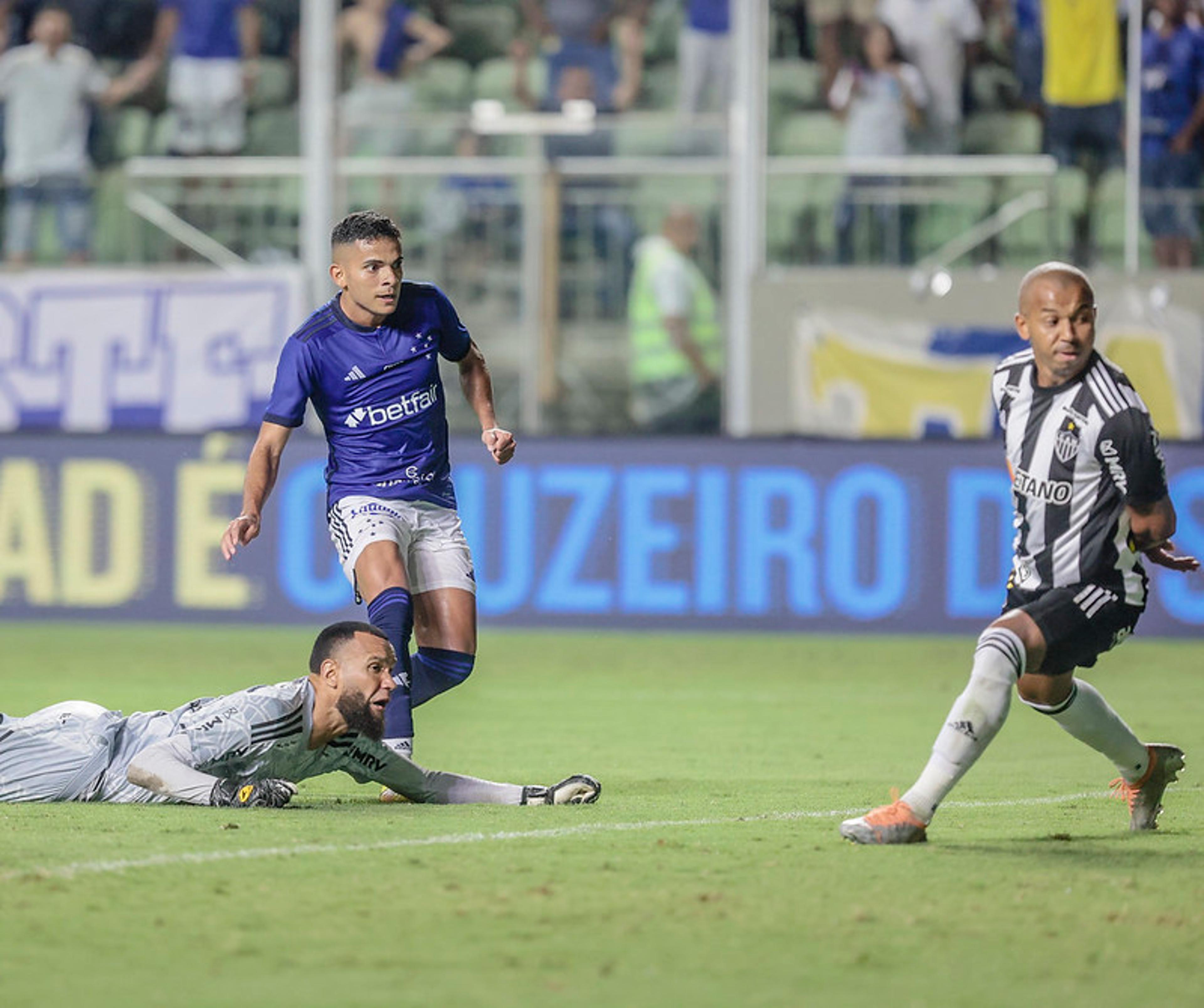 Bruno Rodrigues manifesta o desejo de ficar no Cruzeiro mais tempo