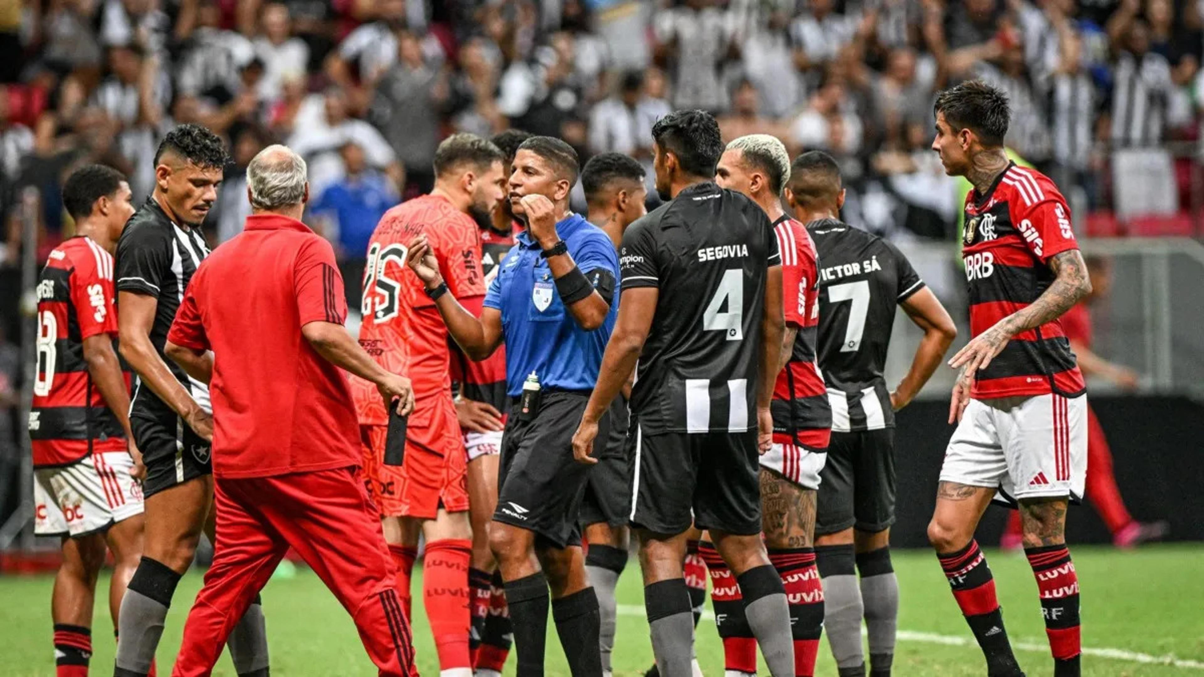 Flamengo x Botafogo: Cebolinha e Marinho são absolvidos pelo TJD-RJ