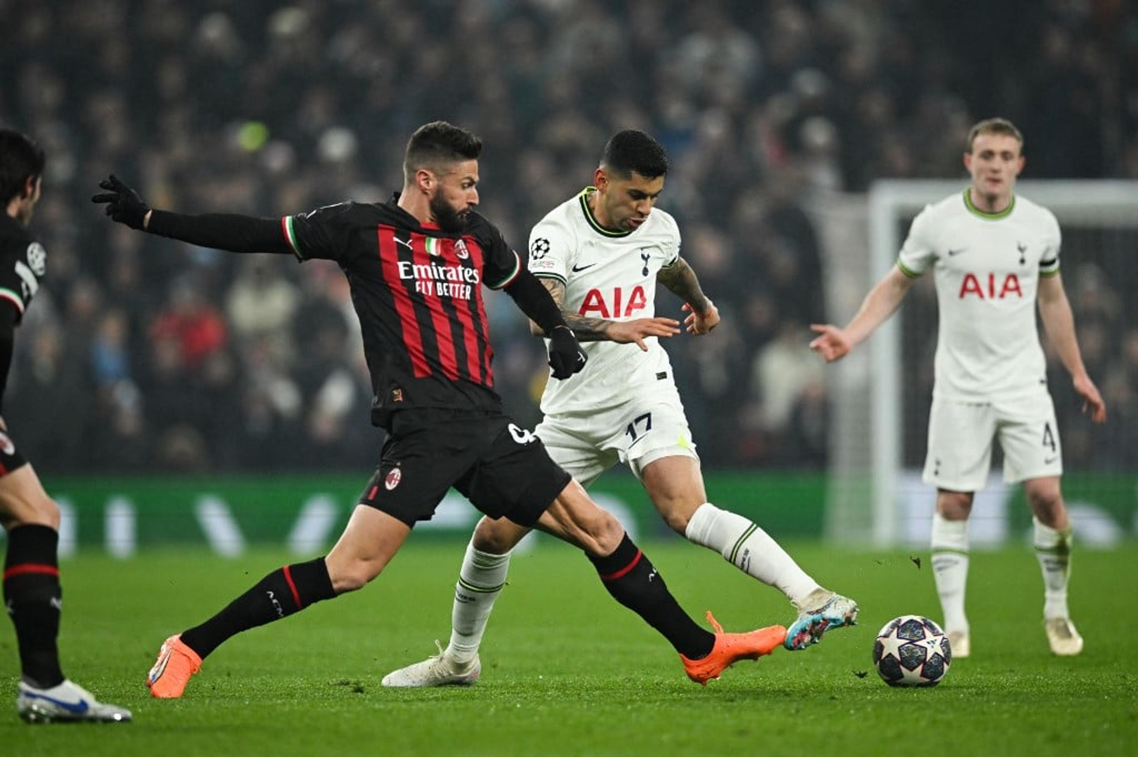 Milan empata com o Tottenham e volta às quartas da Champions League após 11 anos