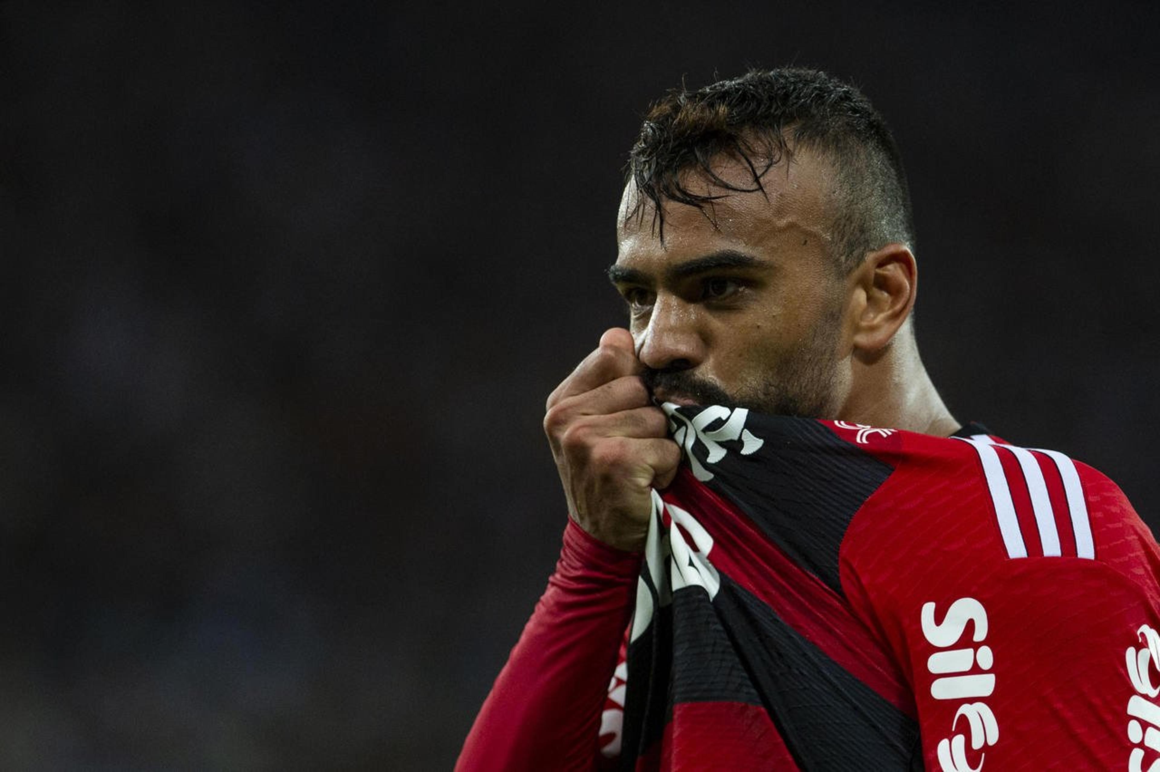 Fabrício Bruno celebra bom momento no Flamengo e defende Vítor Pereira: ‘Trabalha muito’