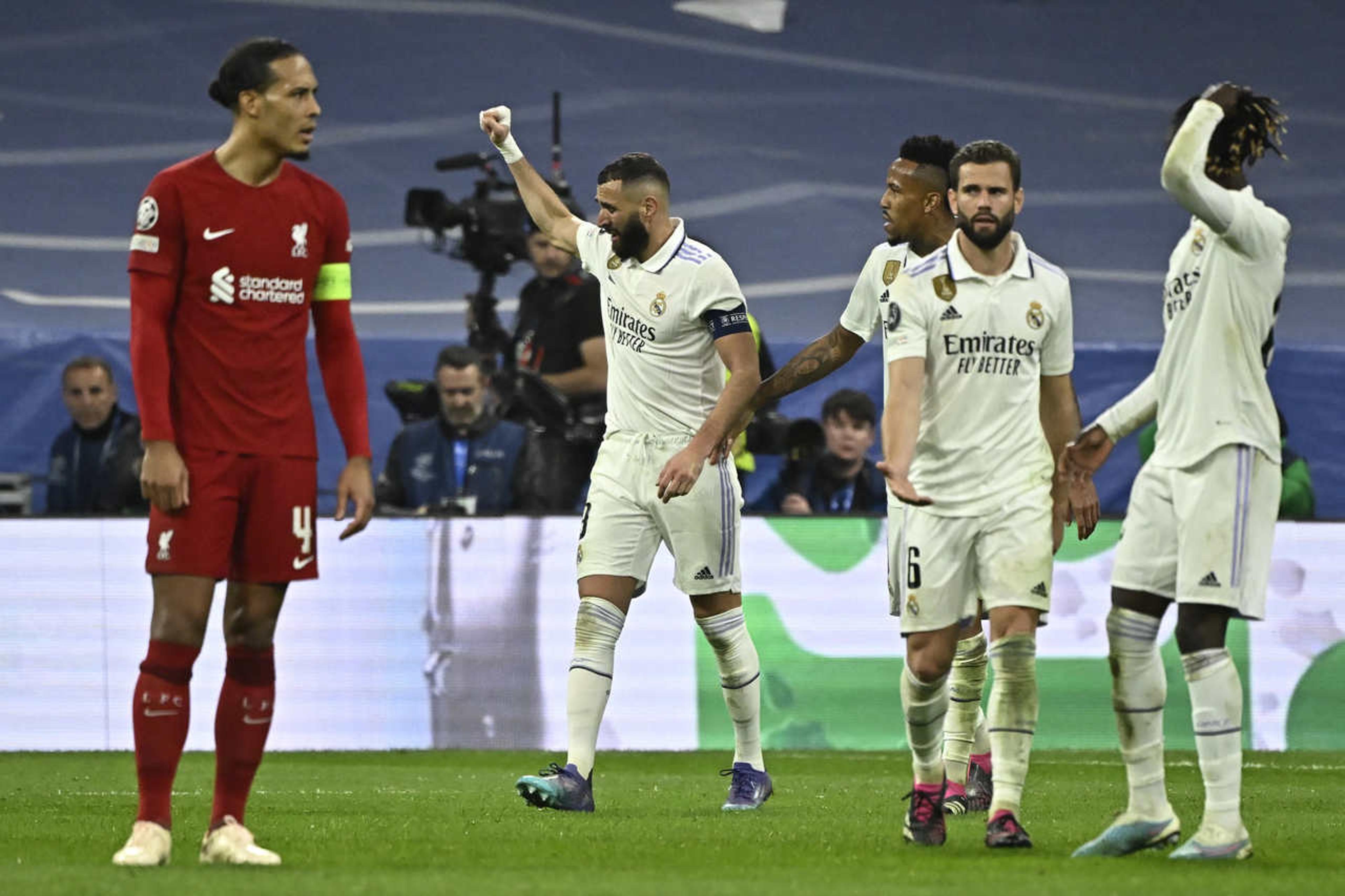 Com gol de Benzema, Real Madrid vence o Liverpool e se classifica para as quartas da Champions League