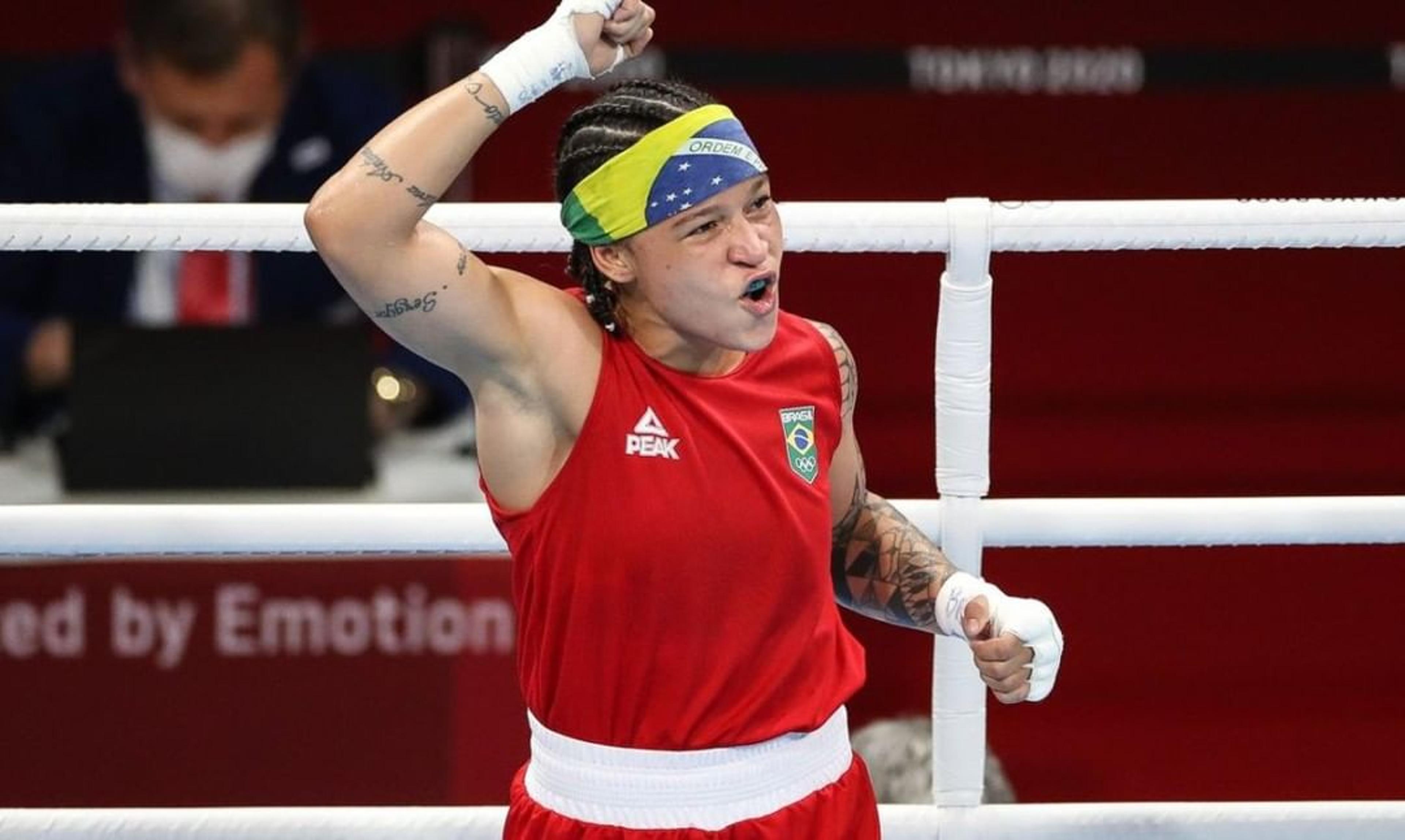 Mundial de boxe feminino: Beatriz Ferreira e Barbara Santos garantem medalhas