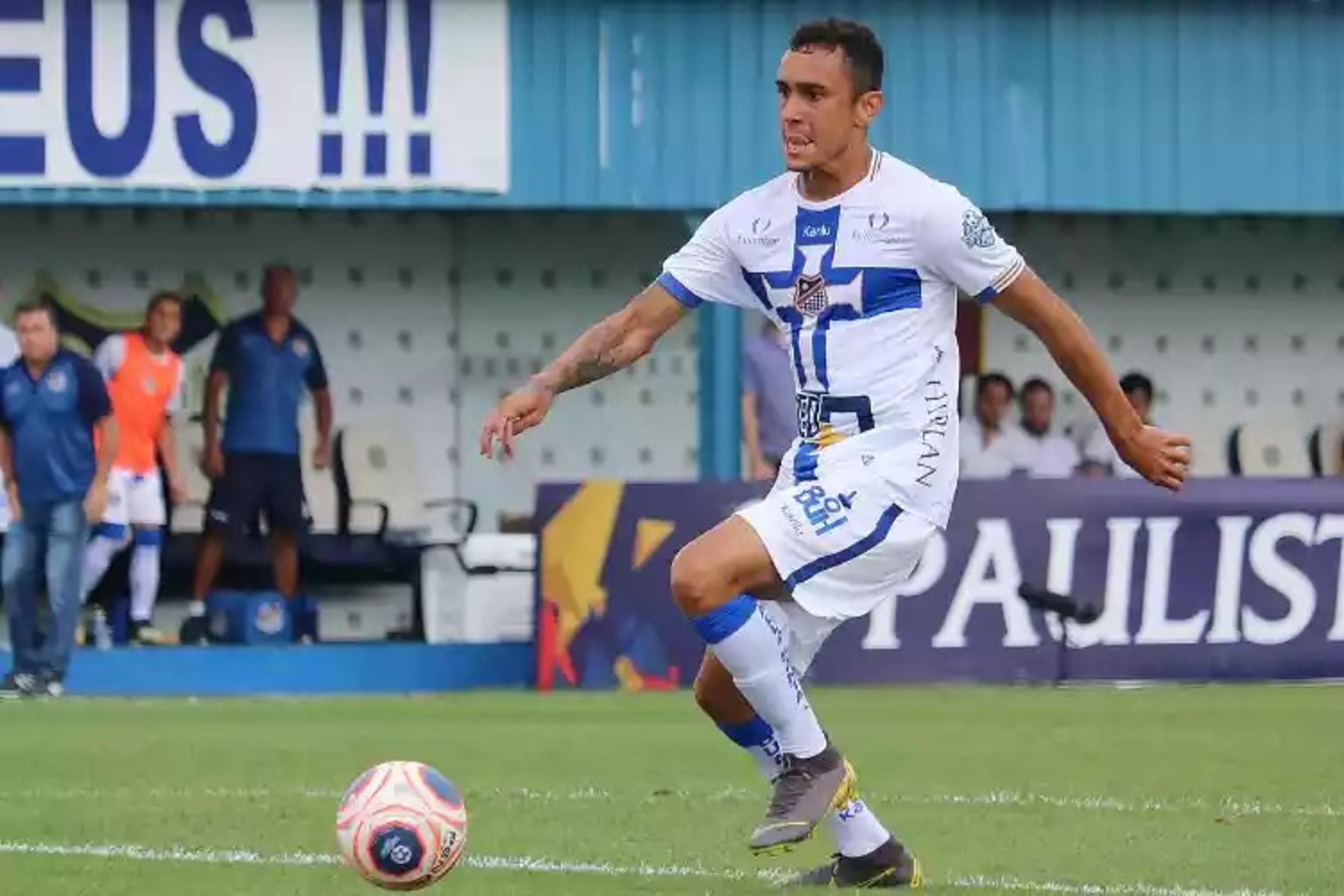 Luan Dias, no radar do Cruzeiro, fica mais longe da Toca da Raposa