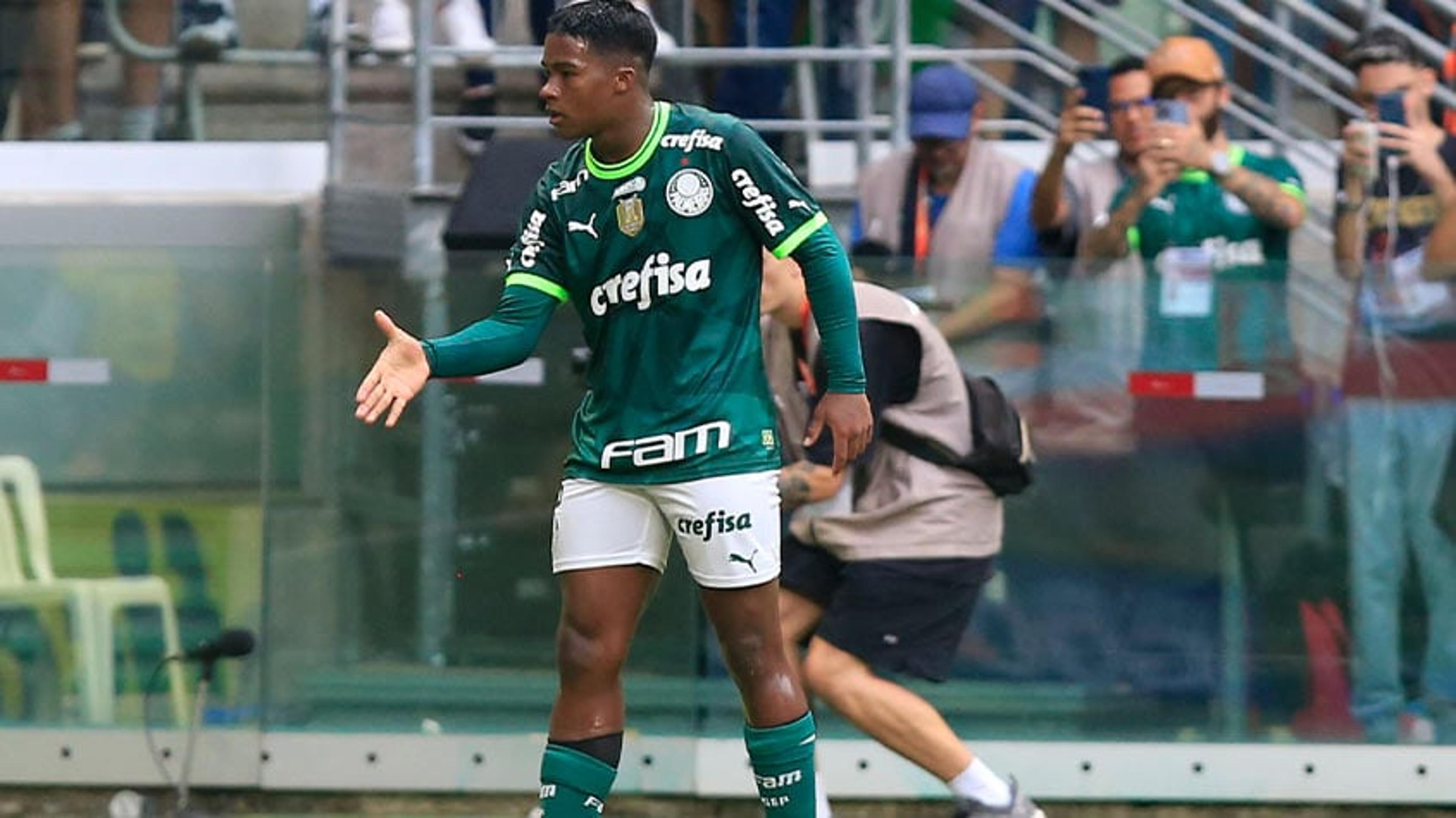 Campeão de novo pelo Palmeiras, Endrick cutuca jornalista da Globo: ‘Pronto pra ser titular do sub-20’