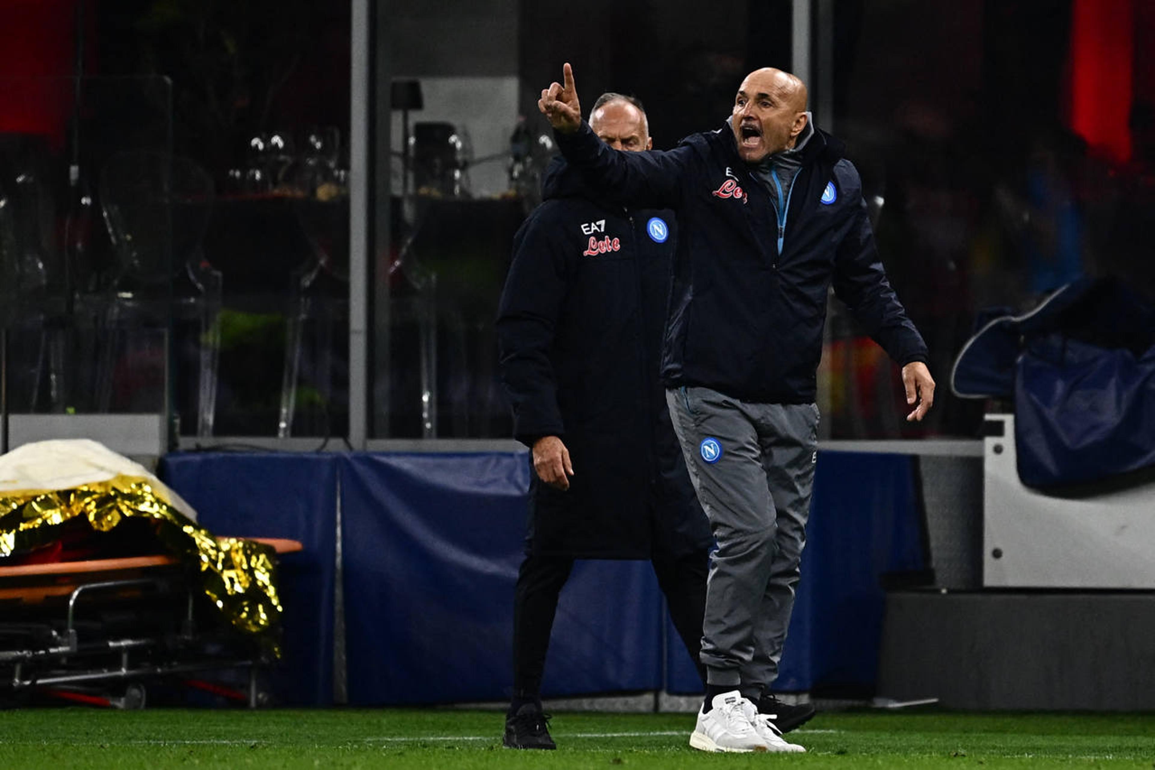 Técnico do Napoli, Spalletti critica arbitragem por expulsão de Anguissa: ‘Injusto’