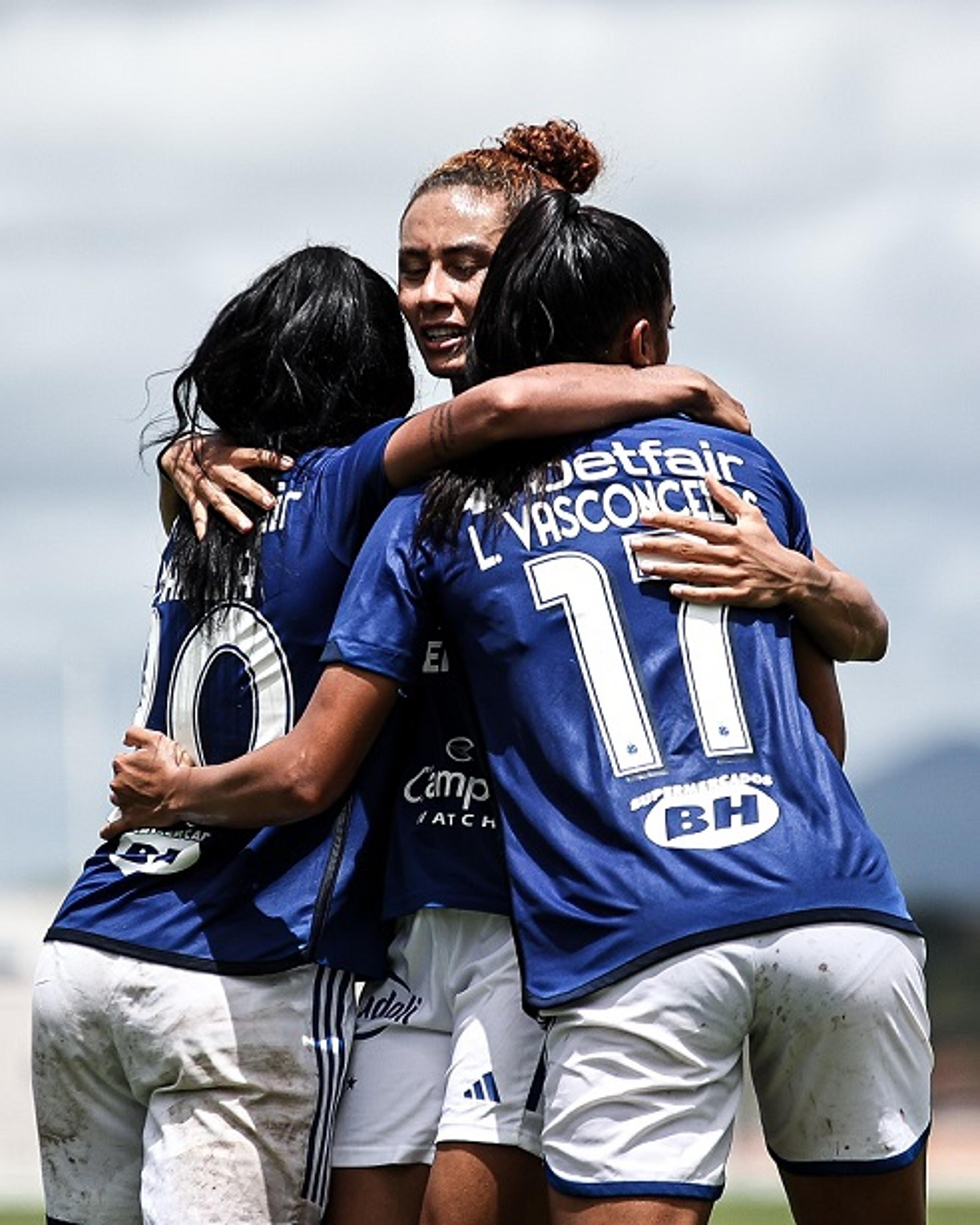 Cruzeiro aplica 7 a 0 no Ceará pelo Brasileiro Feminino