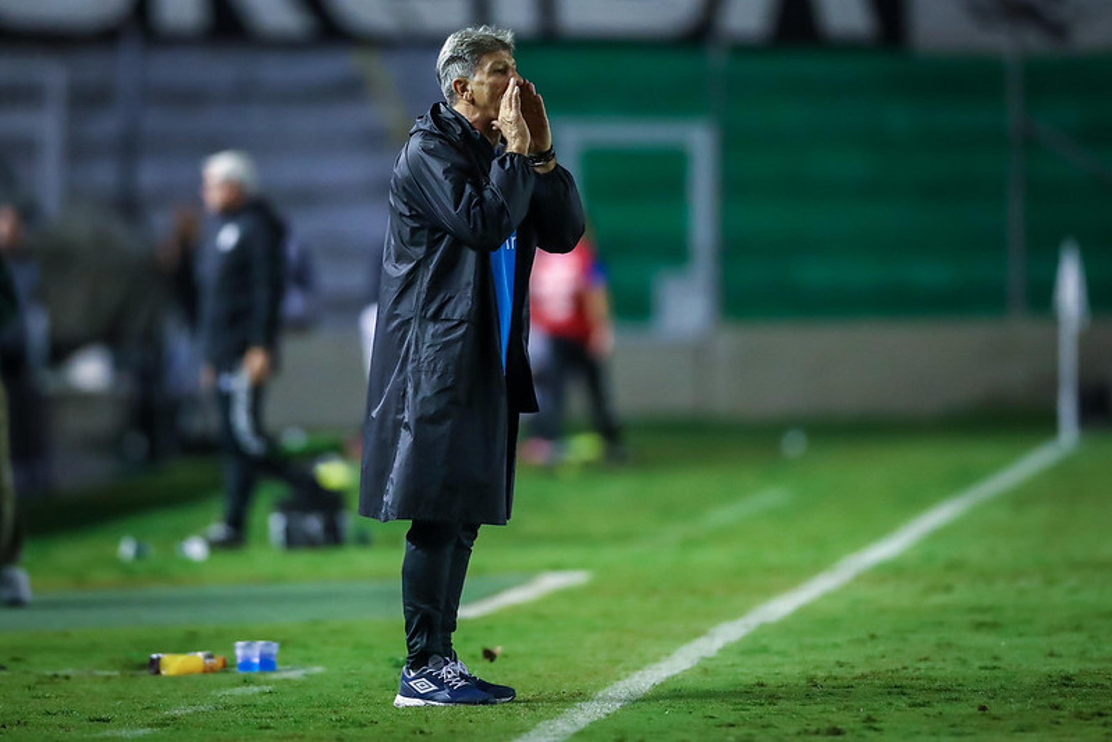 VÍDEO: calendário é criticado por Renato Gaúcho após vitória do Grêmio sobre o Santos