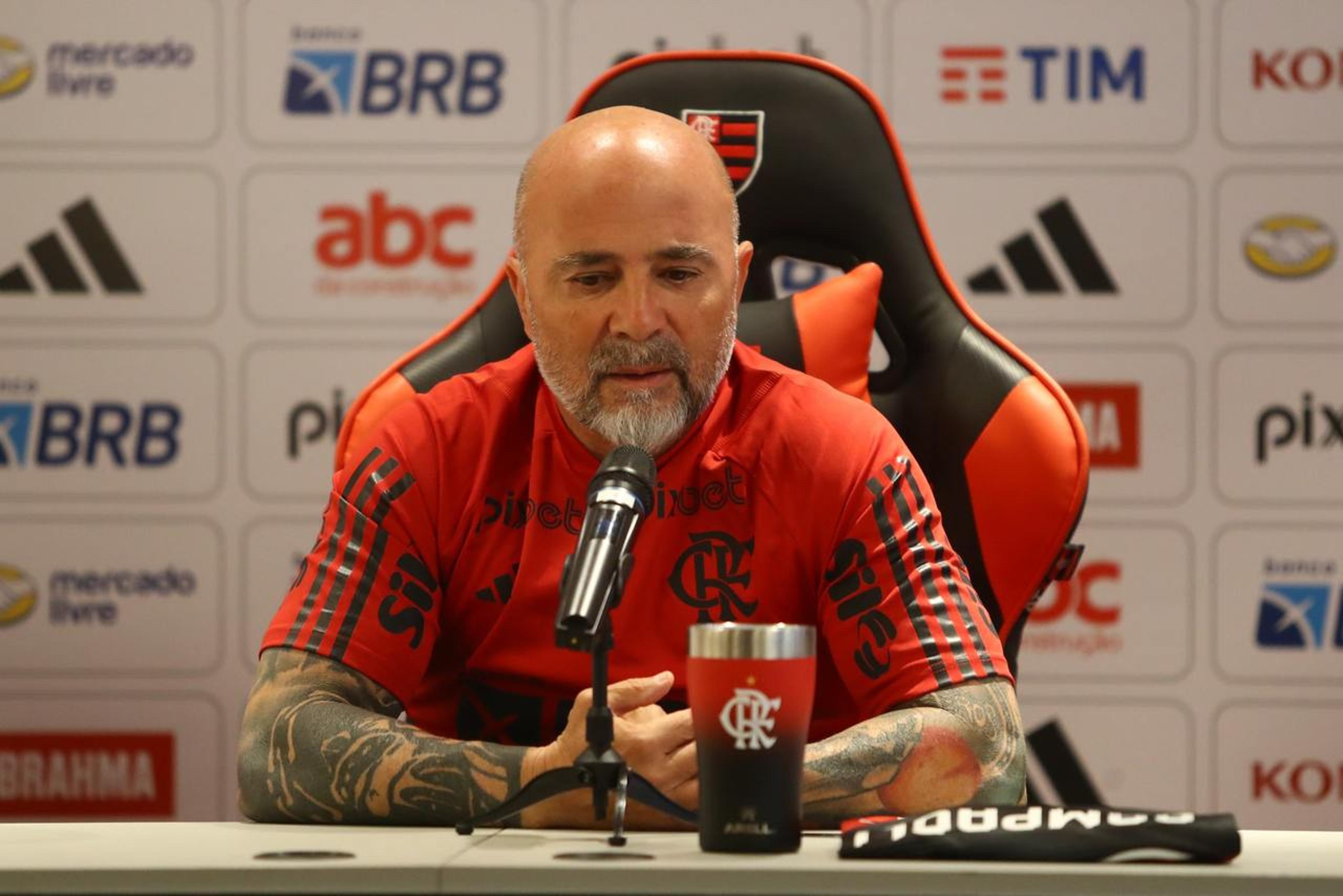 AO VIVO: Assista à coletiva de Jorge Sampaoli após classificação do Flamengo à final da Copa do Brasil