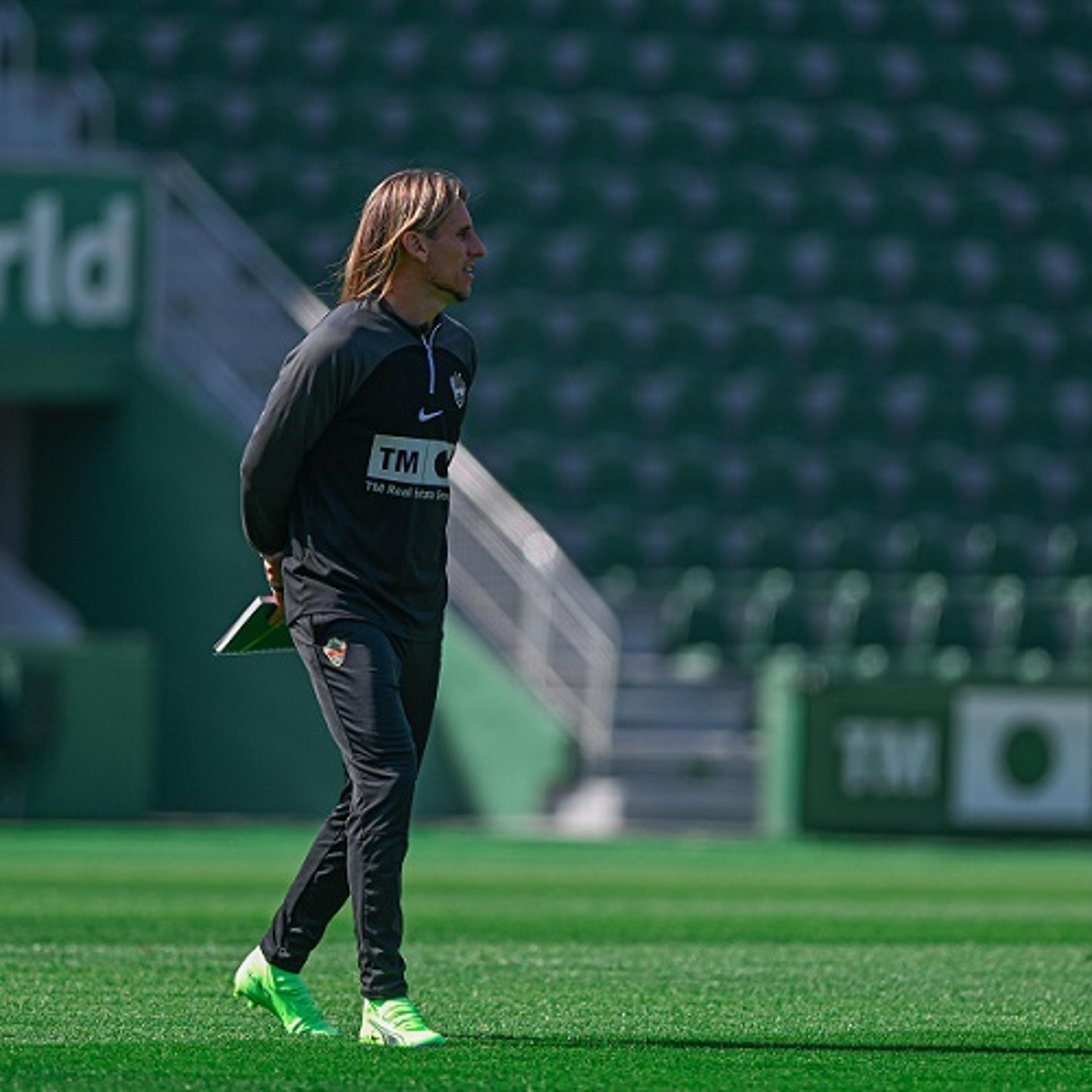 Treinador, que já foi alvo de times brasileiros, atravessa momento difícil no futebol espanhol; saiba mais