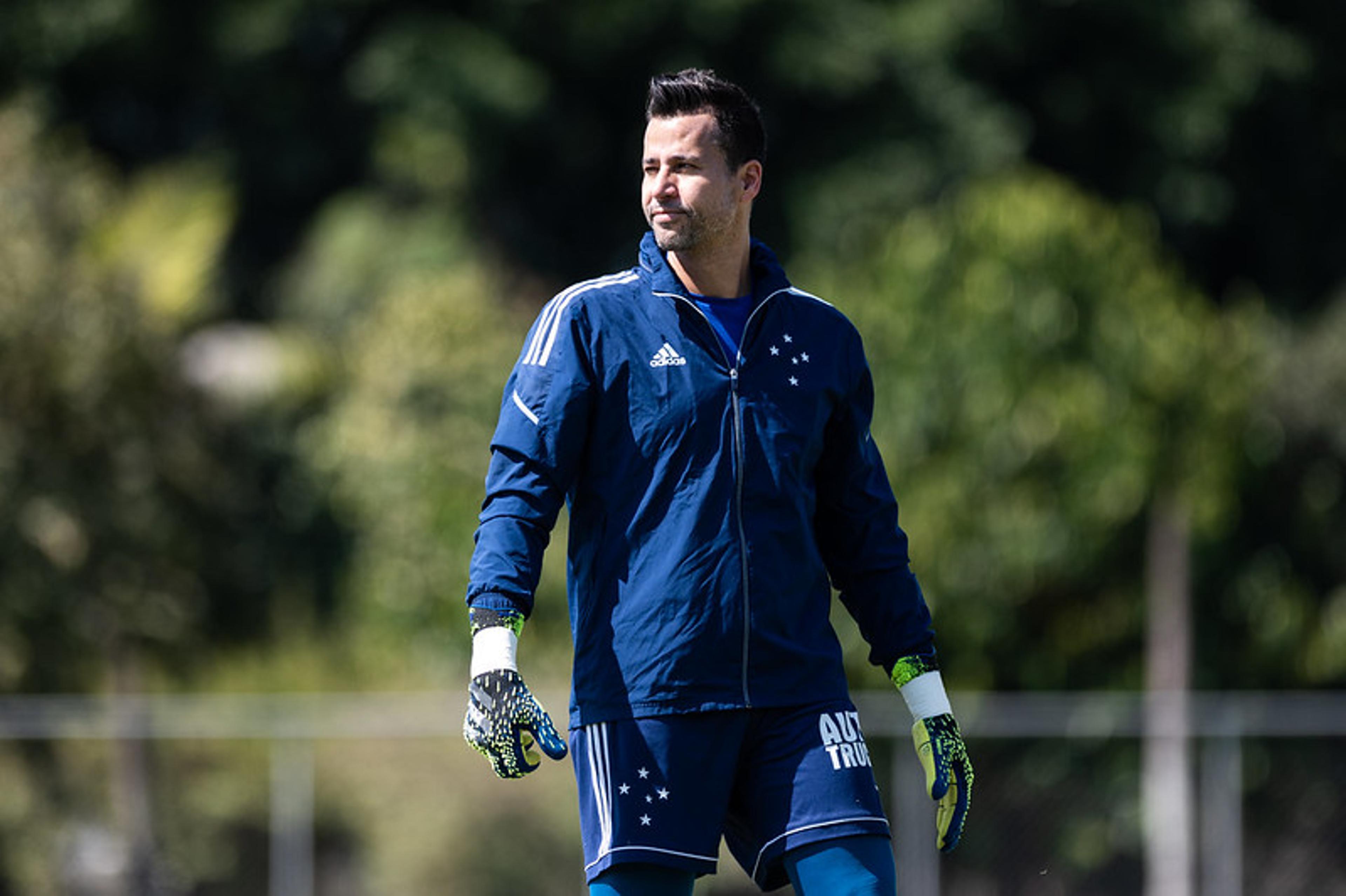 Ronaldo explica saída de Fábio e ‘abre as portas’ do Cruzeiro para o retorno do goleiro