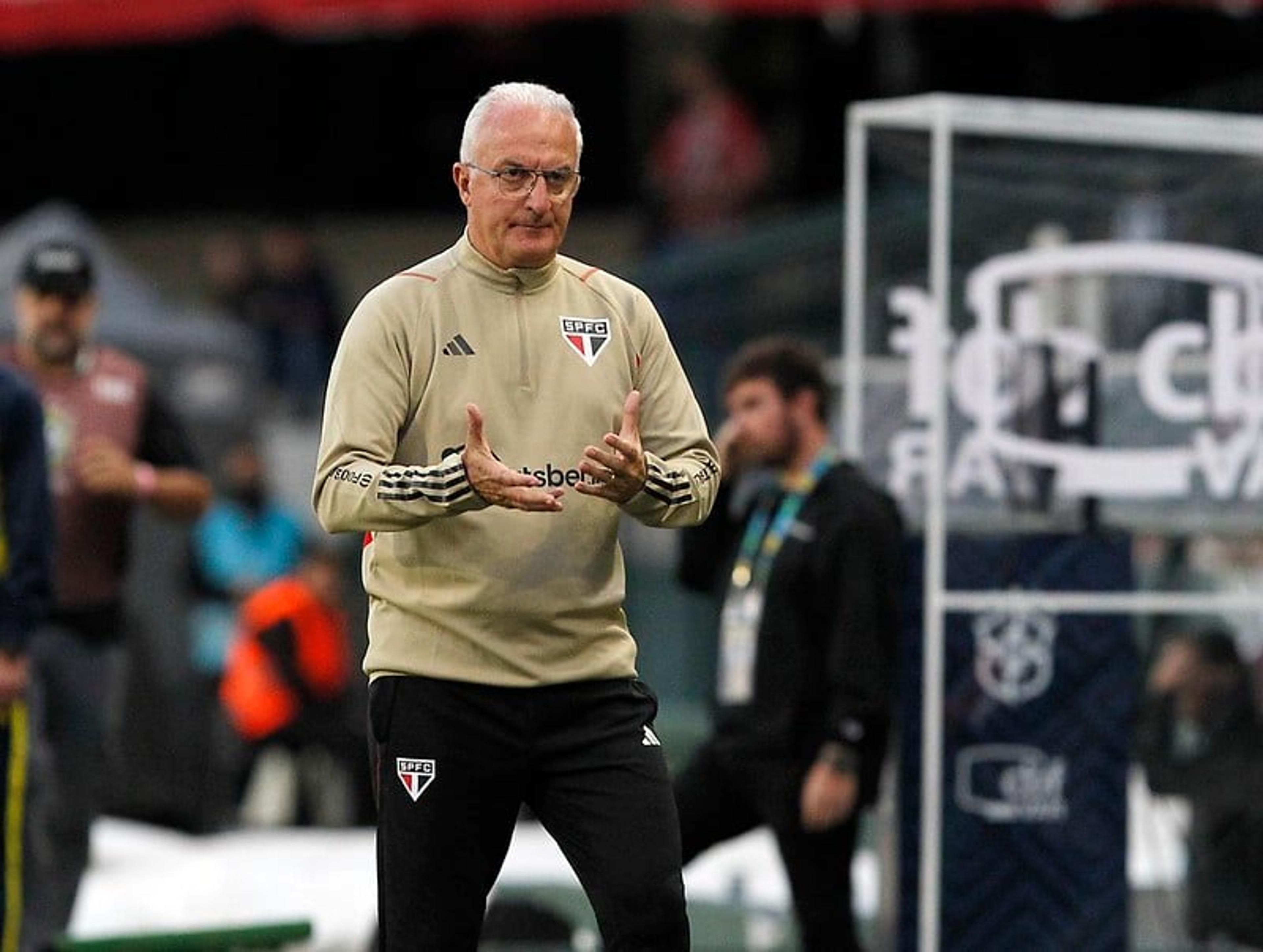 Dorival vê São Paulo com campo para crescer e elogia elenco: ‘Está propondo jogo a todo momento’