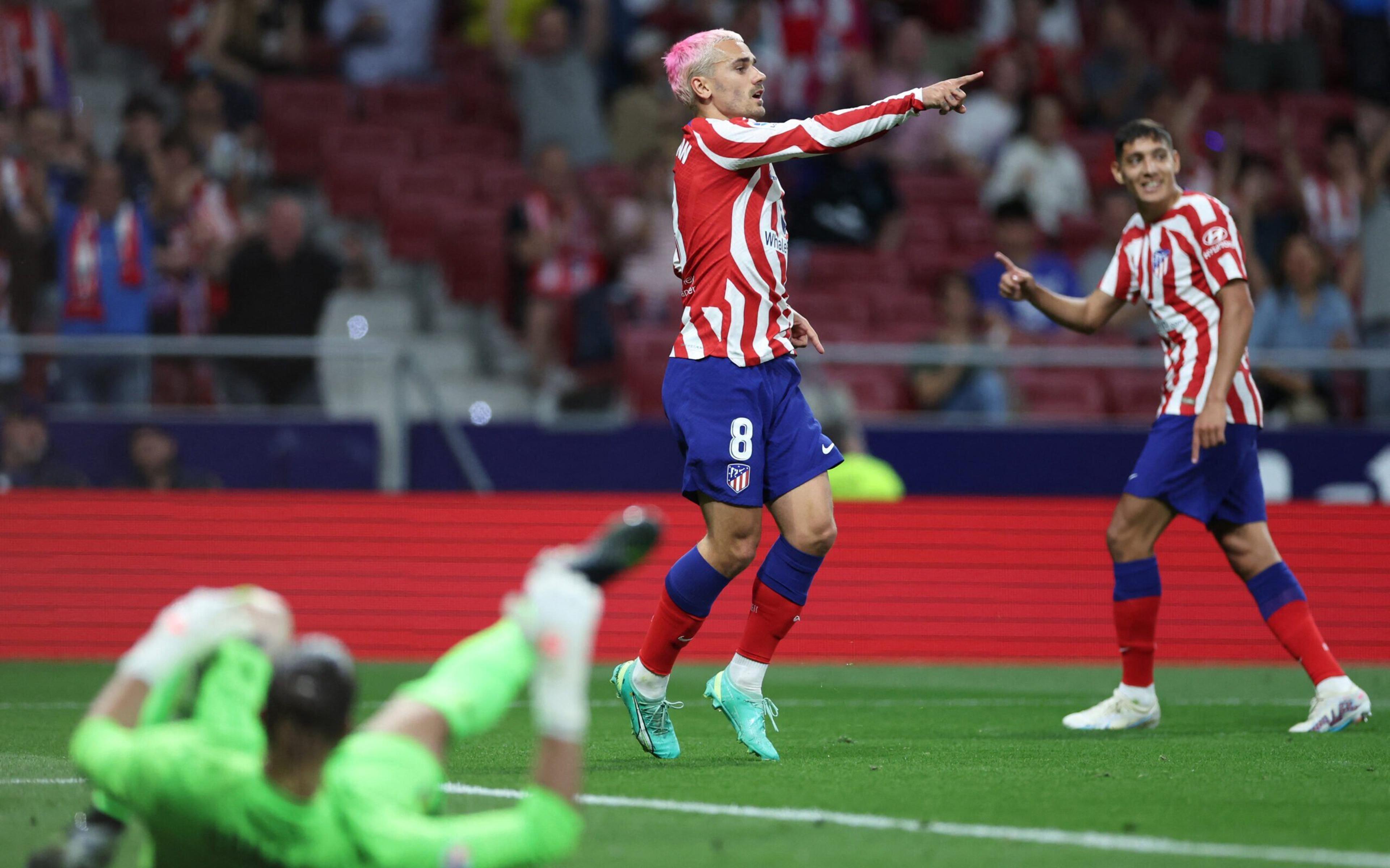 Griezmann brilha, Atlético de Madrid goleia o Cádiz em casa e assume vice-liderança da LaLiga