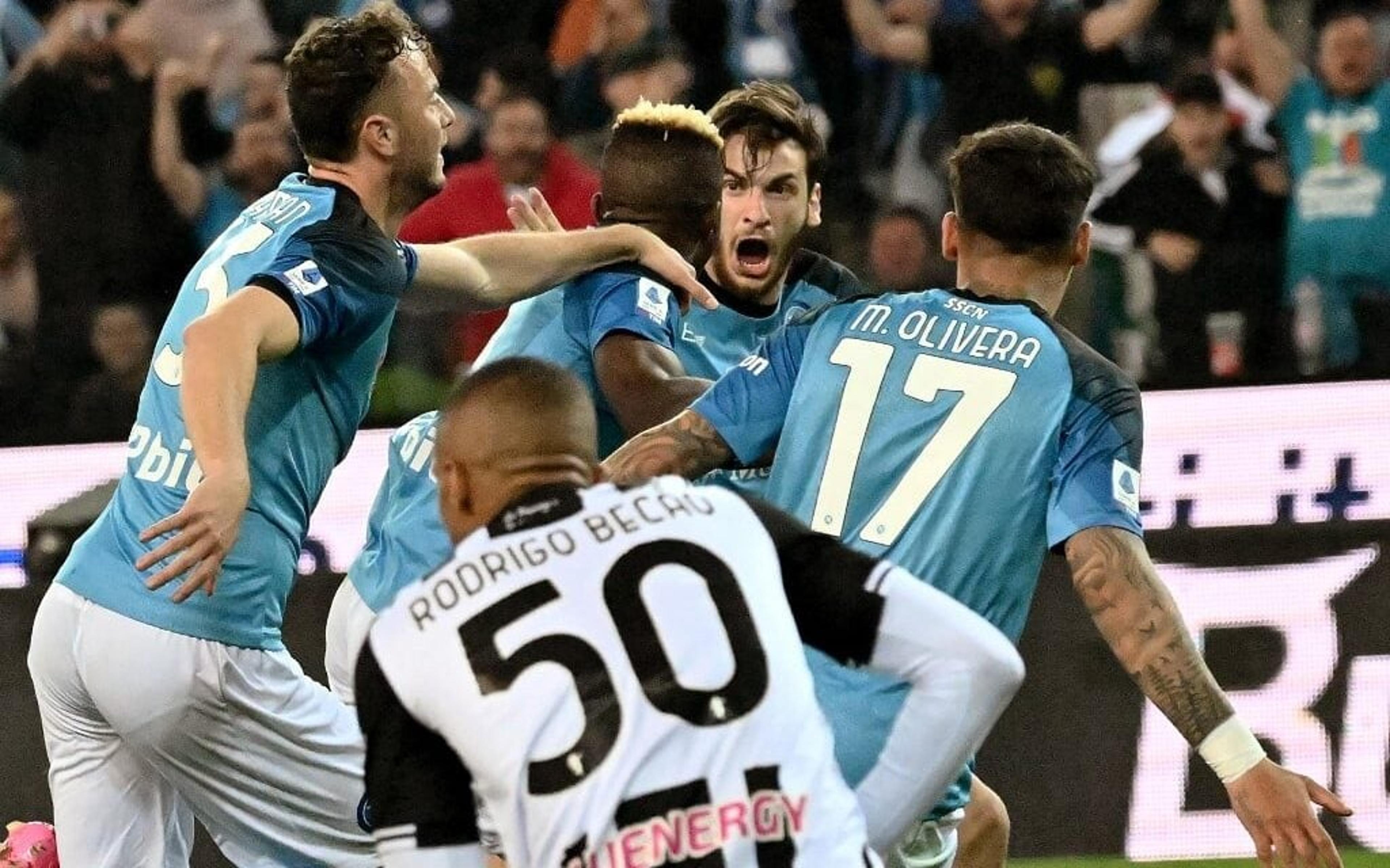 É tri! Osimhen marca, Napoli empata com Udinese e conquista o terceiro título do Campeonato Italiano