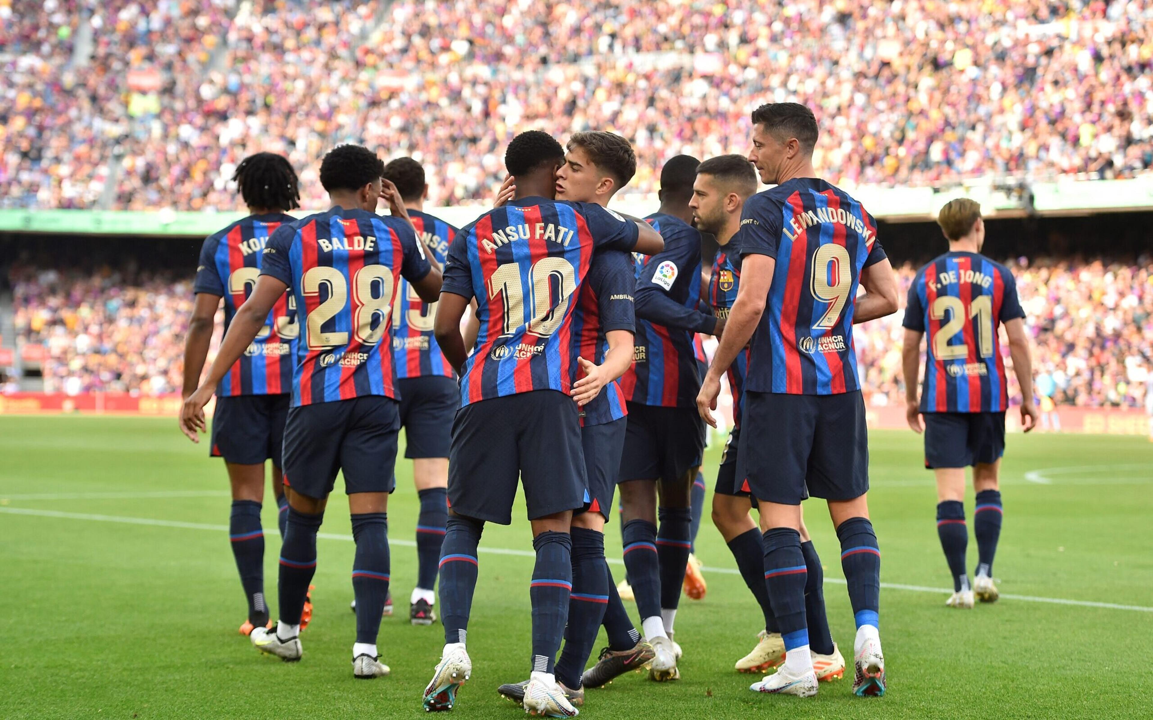 Em tarde de despedidas, Barcelona vence Mallorca no Camp Nou pela LaLiga