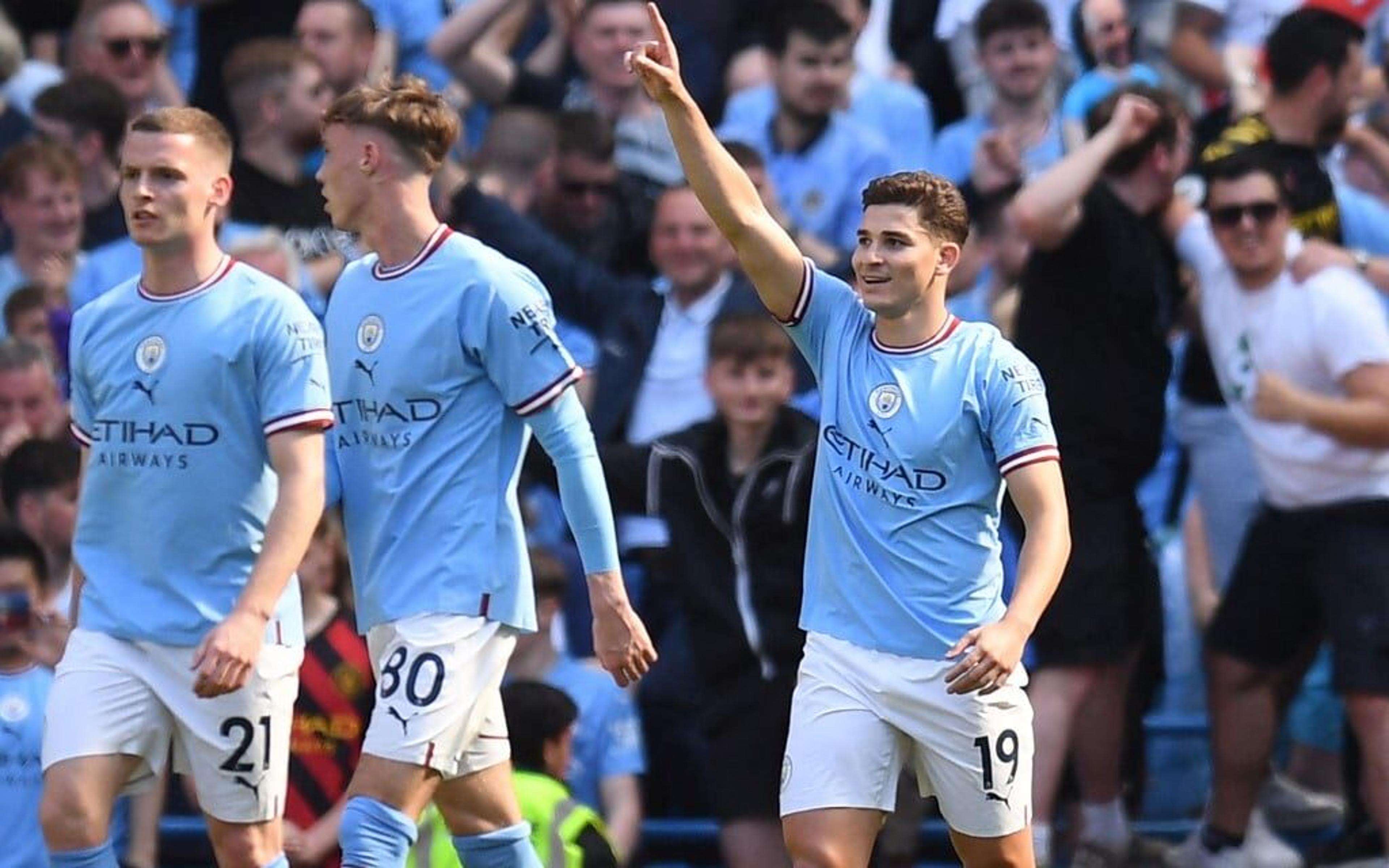 Na festa do título da Premier League, Julián Álvarez marca, e Manchester City vence Chelsea