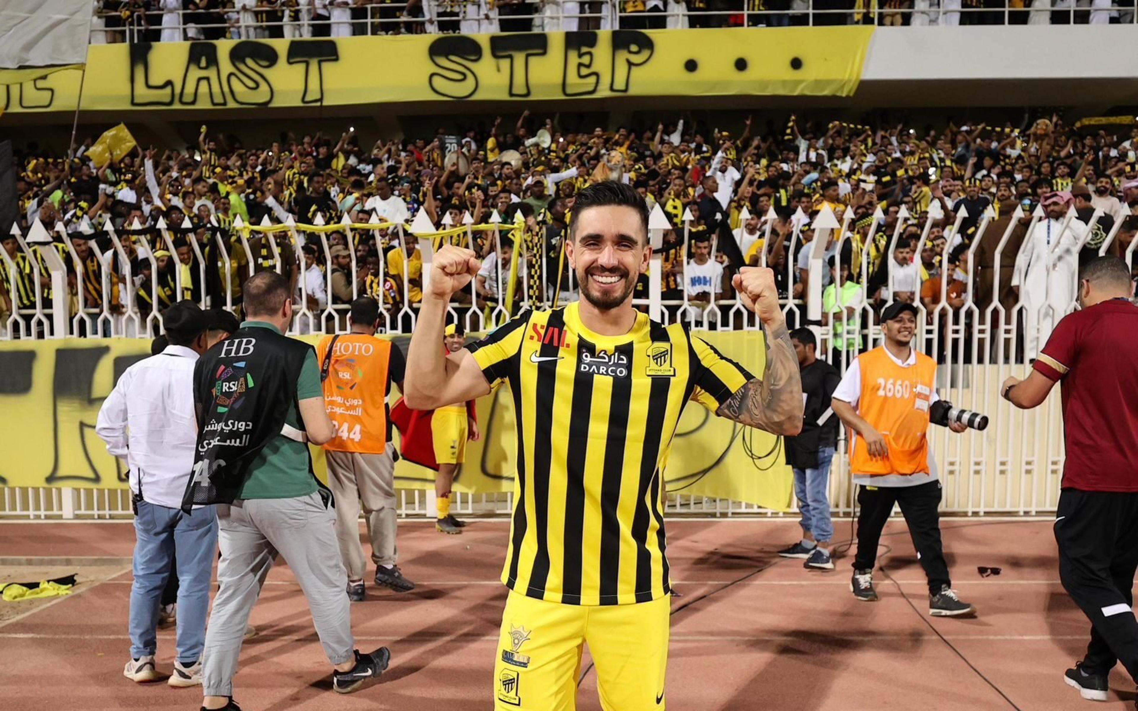 Igor Coronado celebra momento histórico com título nacional pelo Ittihad