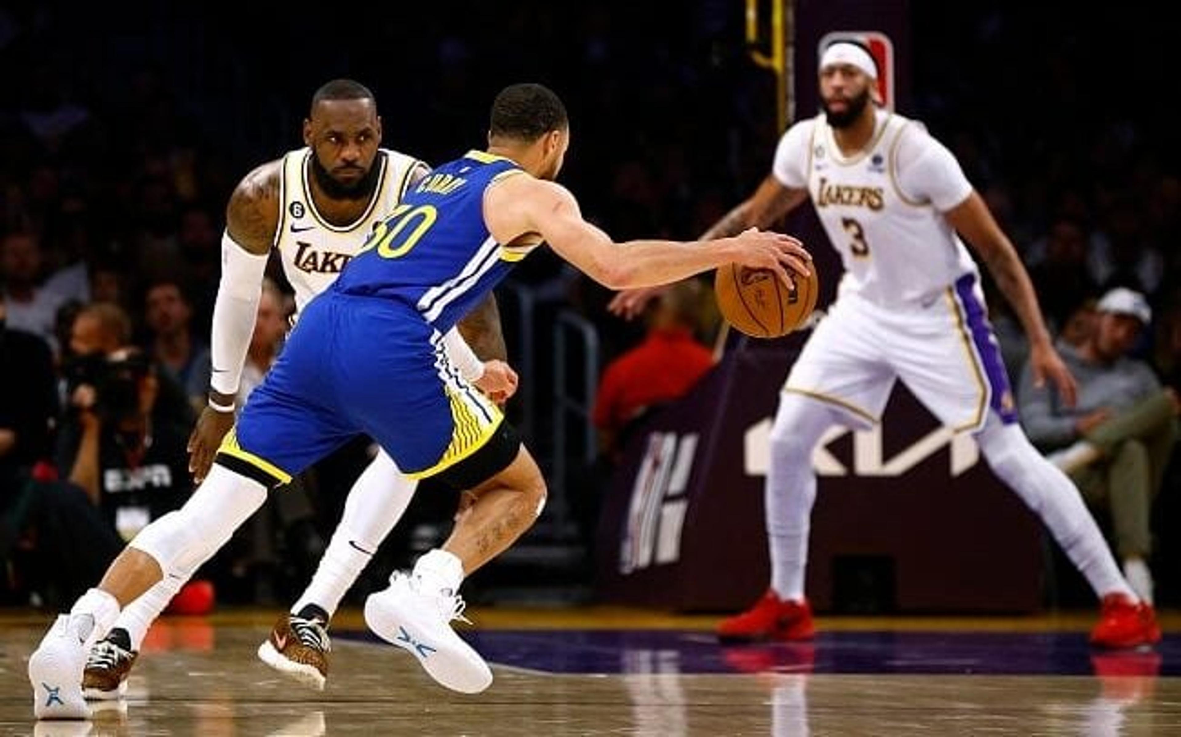 Davis, LeBron e Russell lideram, Lakers “passeia” e abre 2 a 1 contra o Warriors