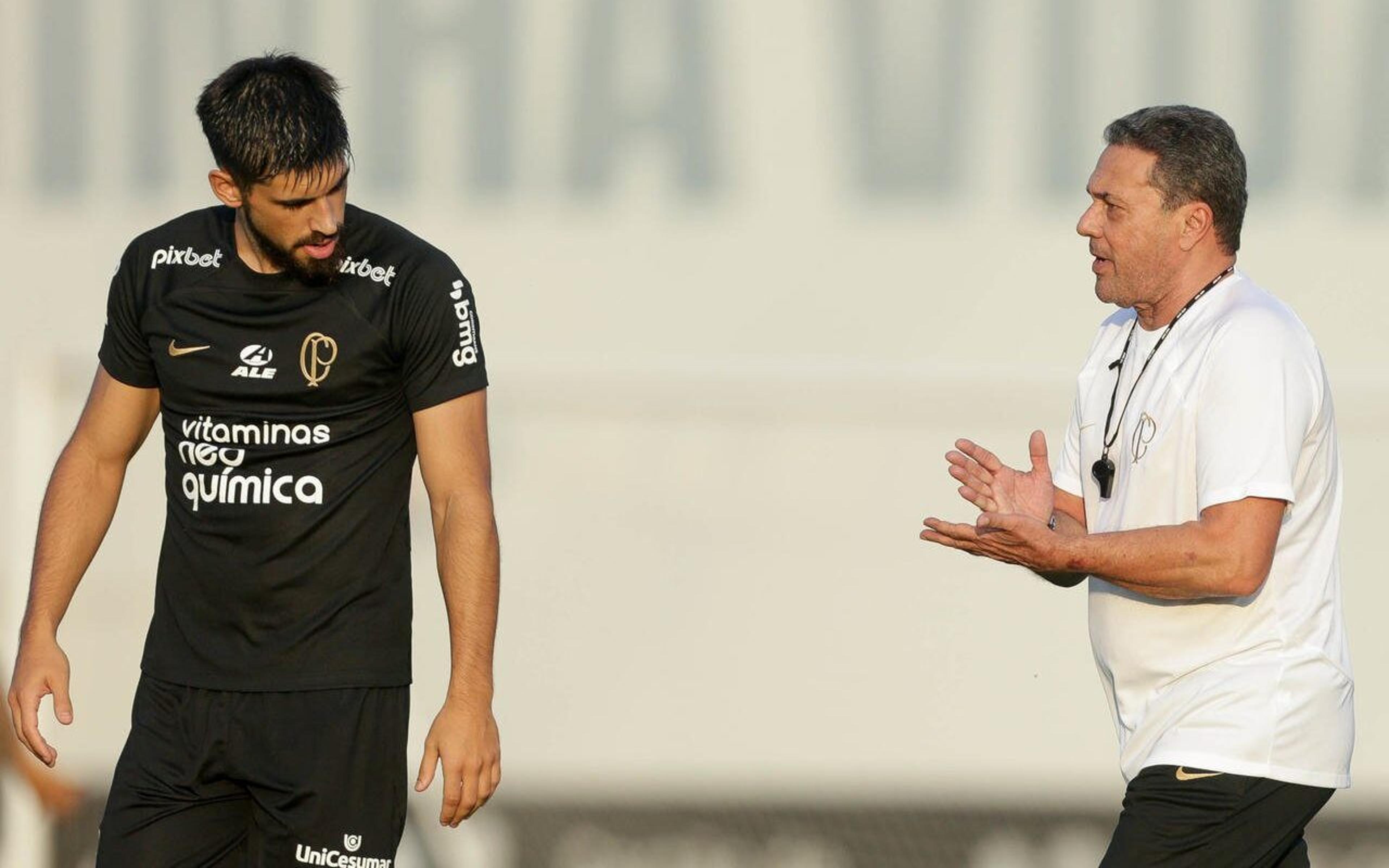 Luxemburgo blinda e encoraja jogadores, mas já começa reformulação no elenco do Corinthians