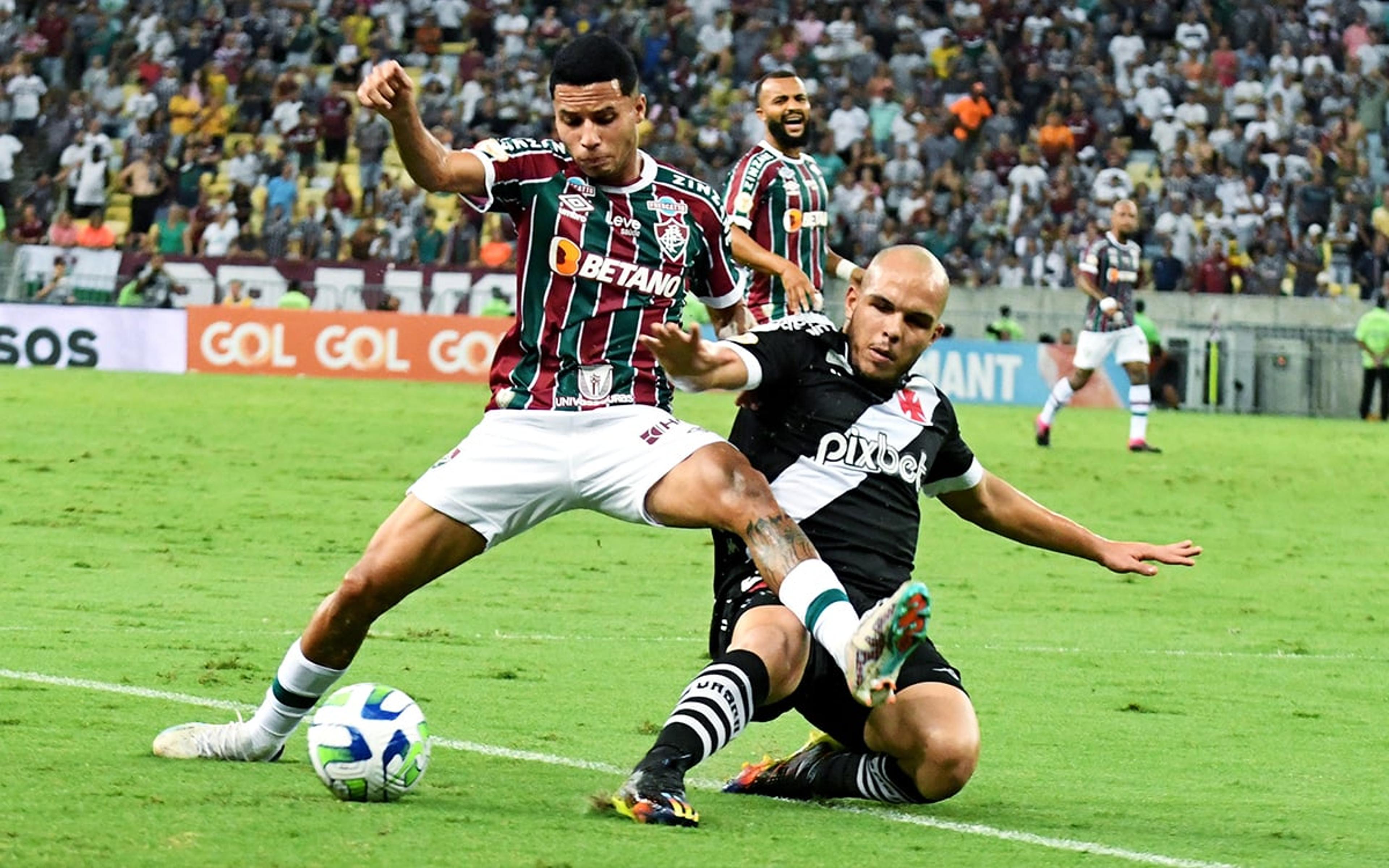 ATUAÇÕES: Léo Jardim salva o Vasco e é o destaque no empate contra o Fluminense