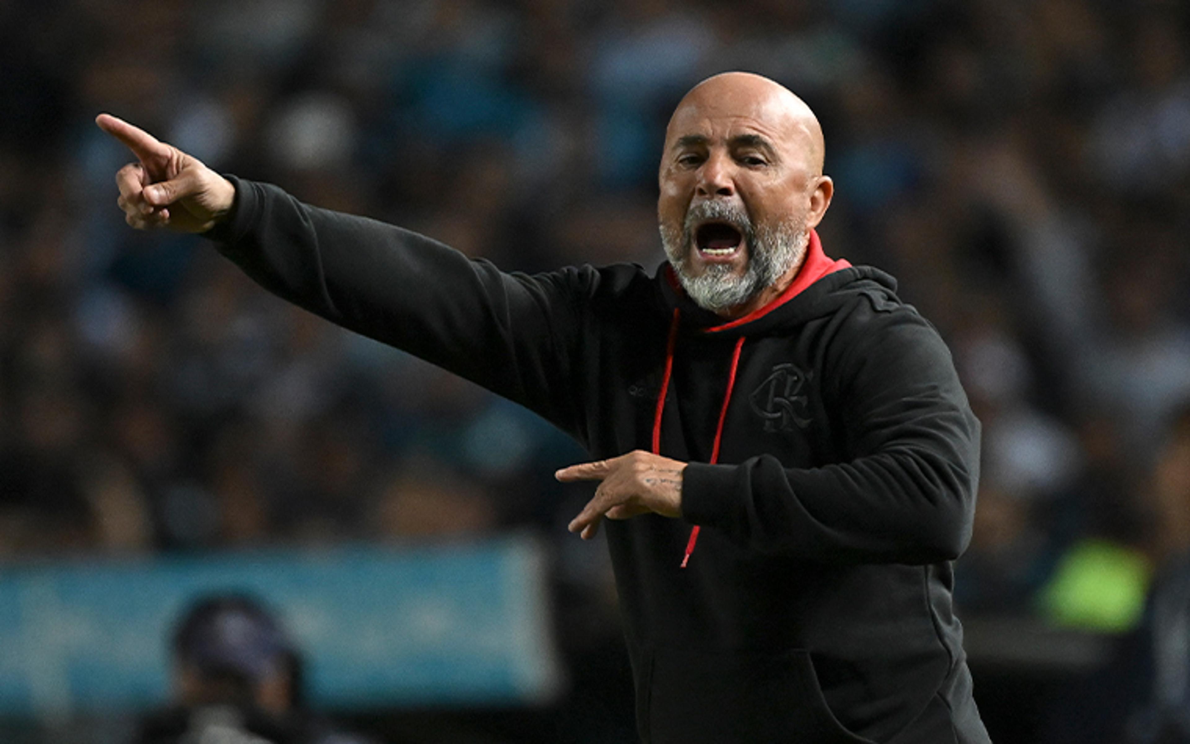 Sampaoli aponta necessidade de mudanças no Flamengo, mas vê superioridade da equipe no duelo com o Racing