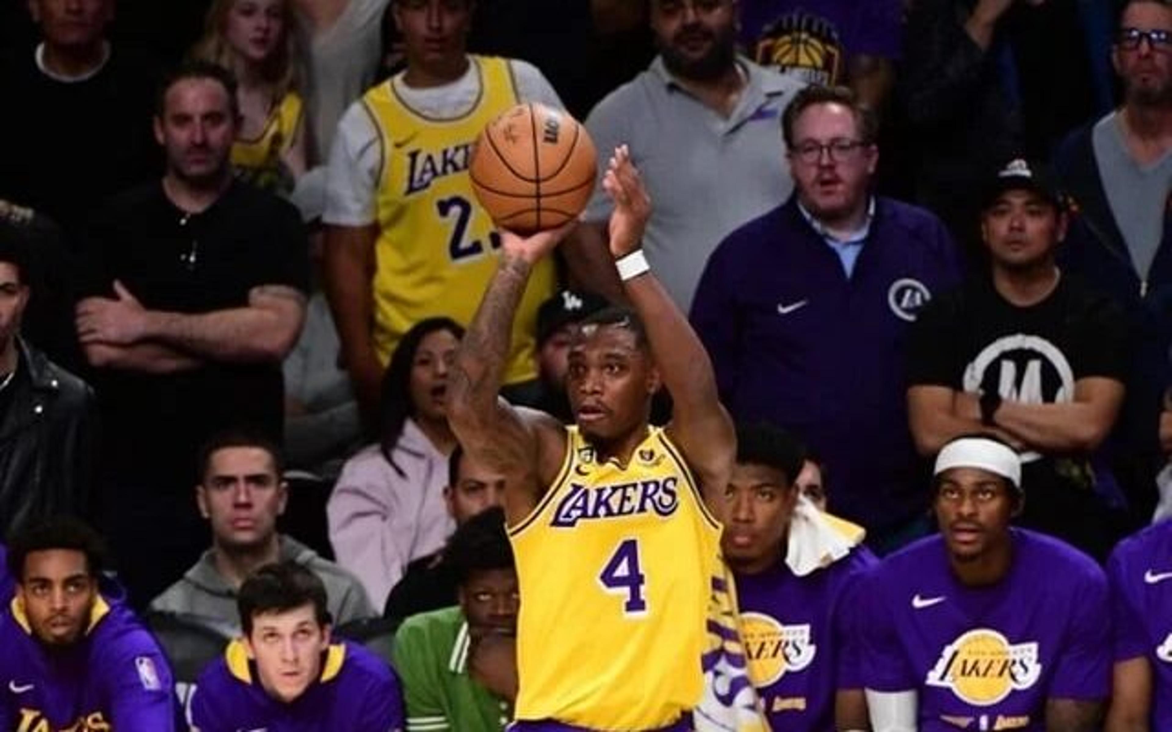 Herói improvável, Lonnie Walker comanda virada do Lakers sobre Warriors