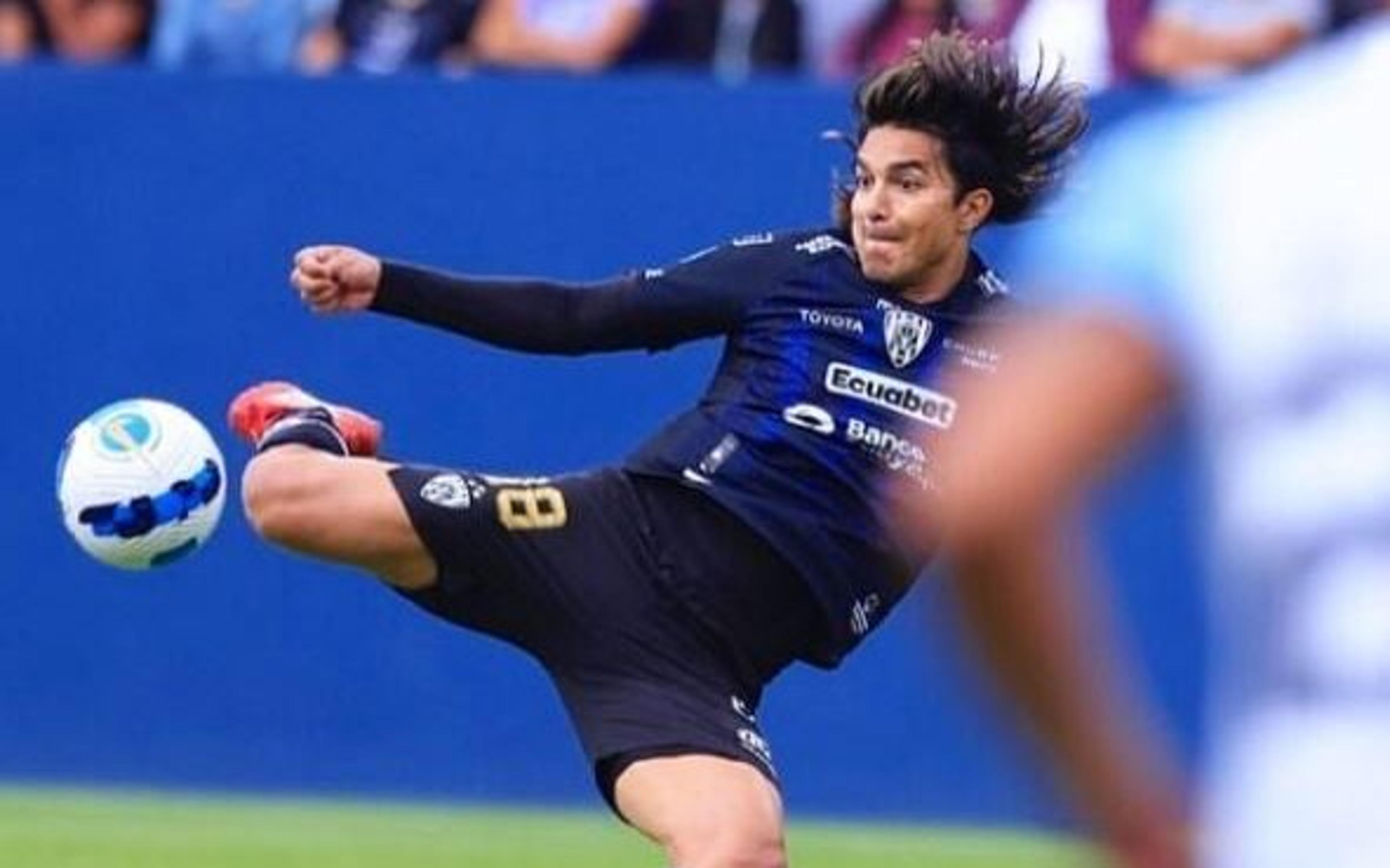 Marcelo Moreno marca gols e vive bom momento pelo Ind. Del Valle